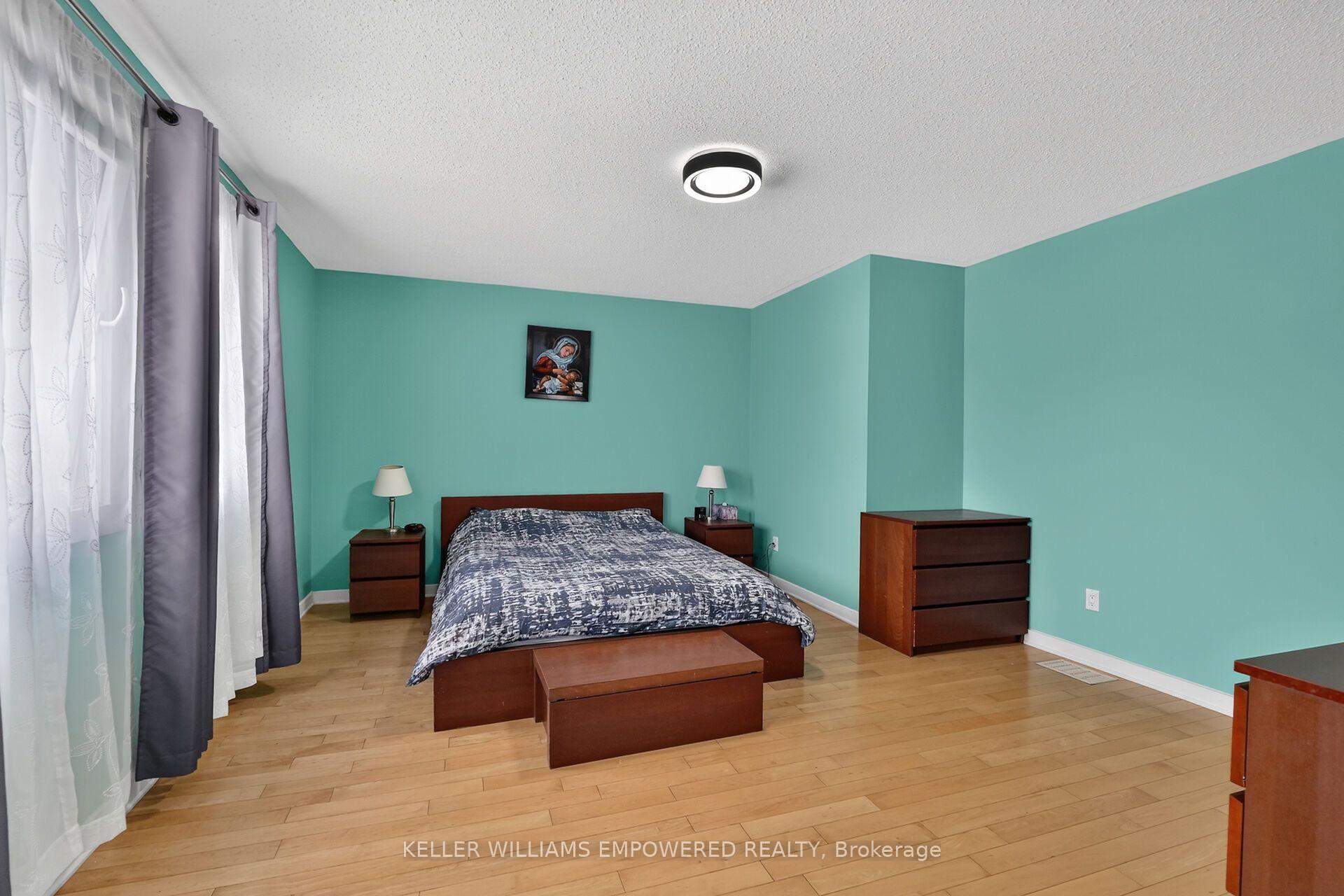 Photo 26 of 62 Earl Grey Crescent, Brampton, Fletcher's Meadow — HOMEH