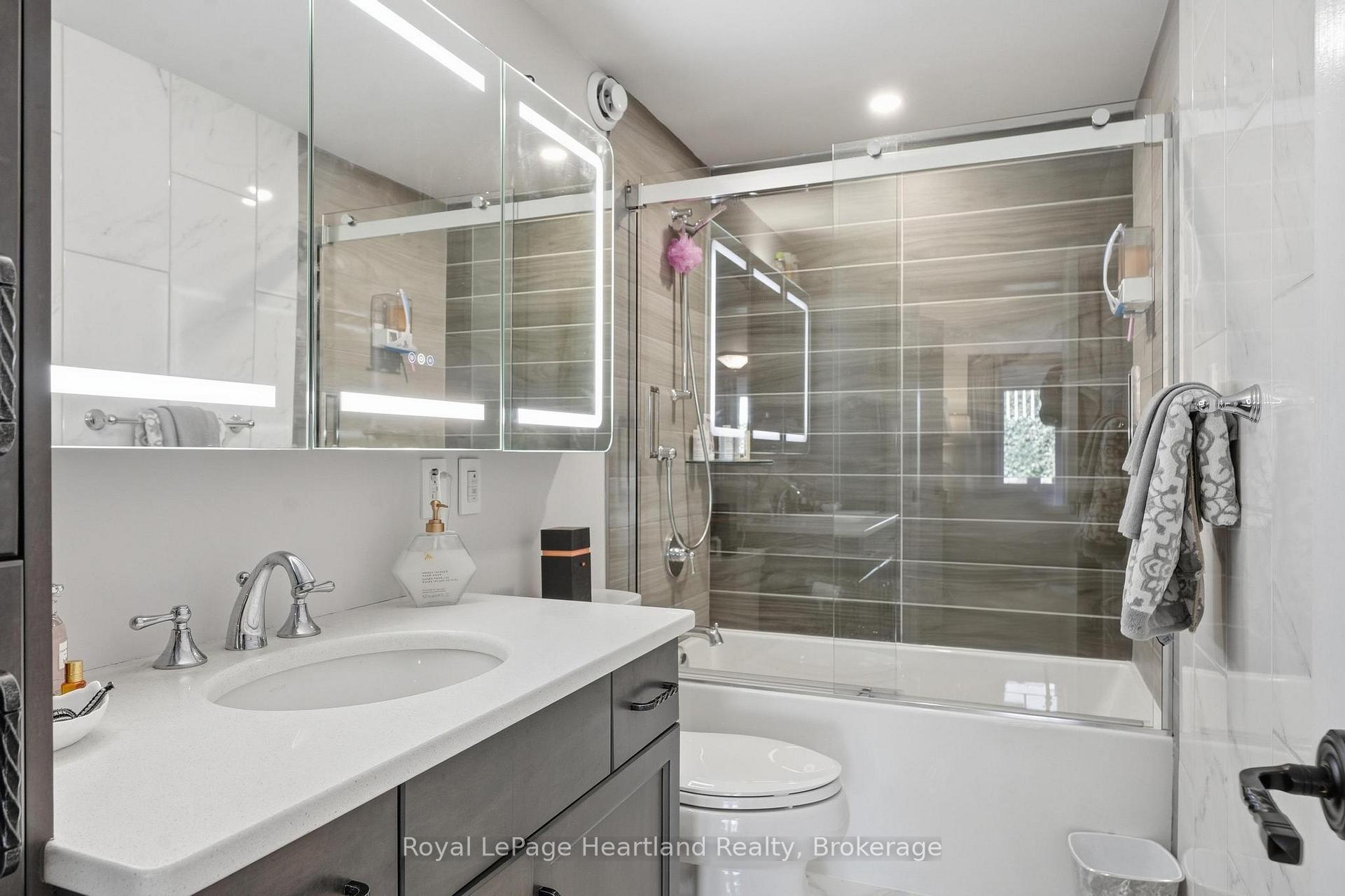 Photo 12 of Unit 100, 5 Cobourg Street, Goderich, Goderich (Town) — HOMEH