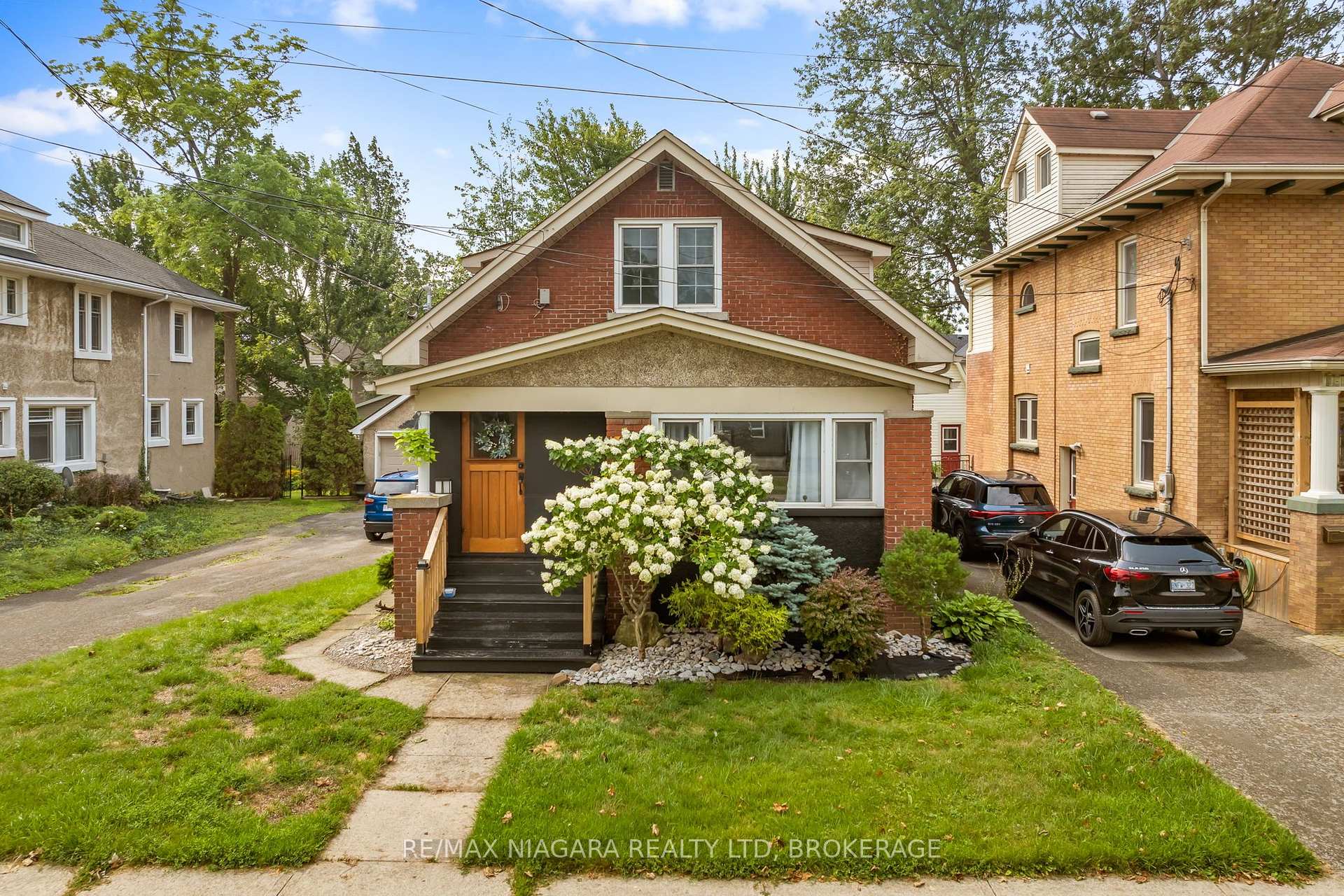 Front of 214 Kent Street