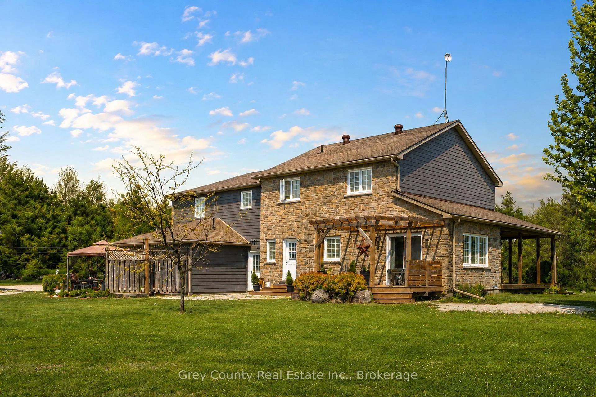 Photo 10 of 135260 9th Line, Grey Highlands — HOMEH