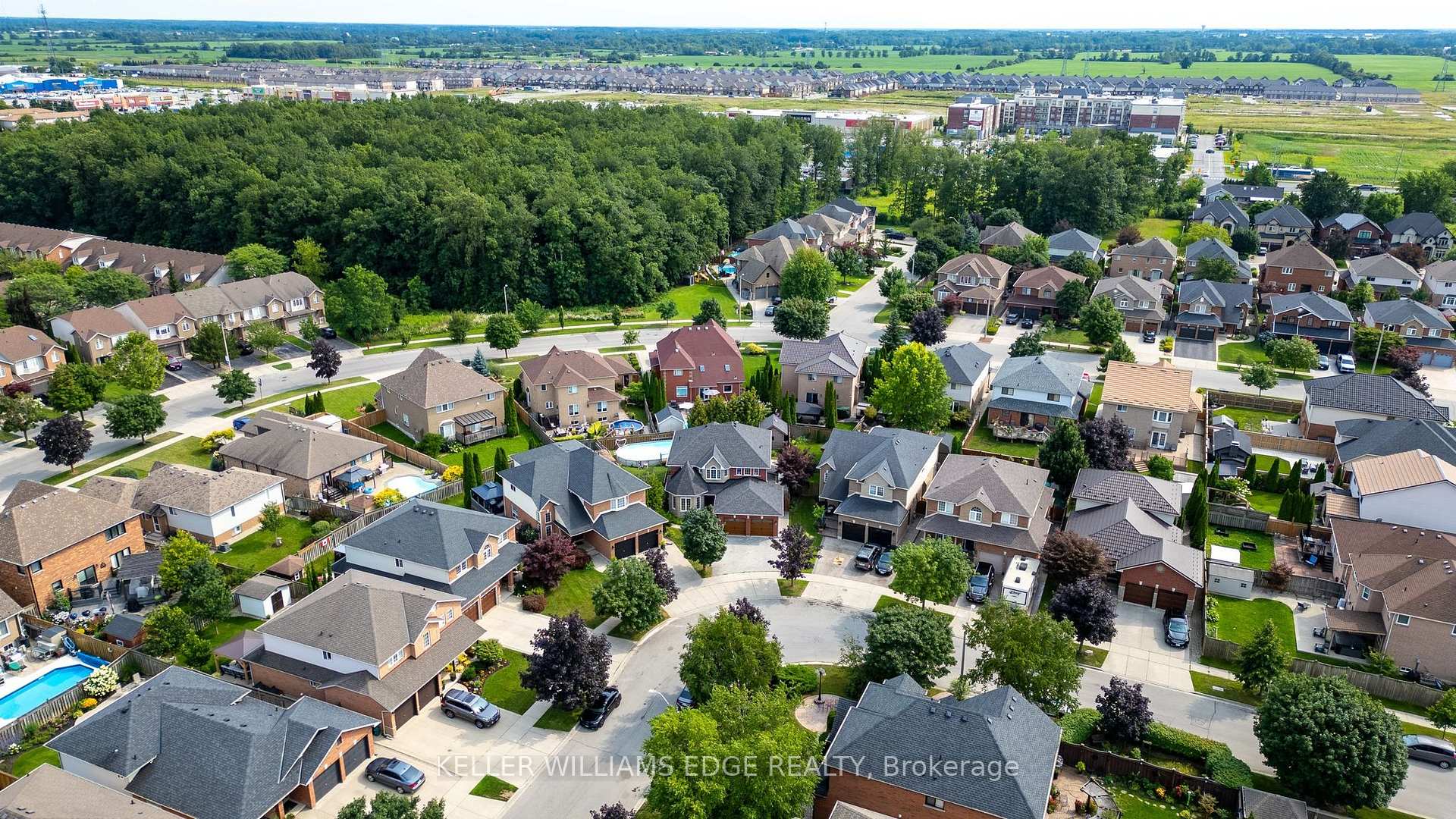 Photo 45 of 24 Eringate Drive, Hamilton, Stoney Creek Mountain — HOMEH