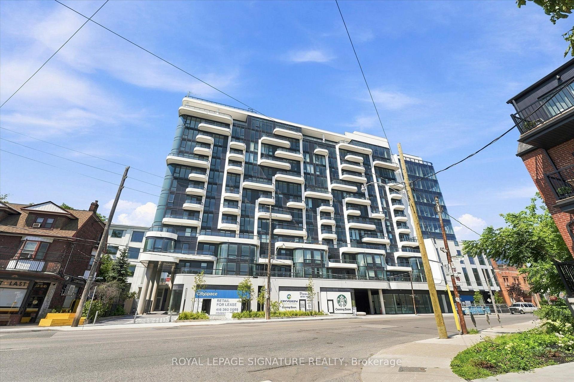 Front of Unit 1004, 322 Dupont Street