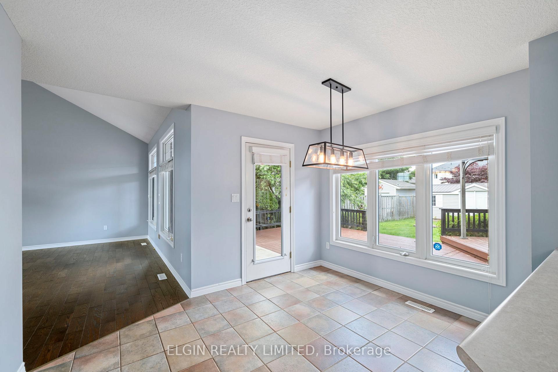 Photo 10 of 11 Kensington Court, St. Thomas — HOMEH