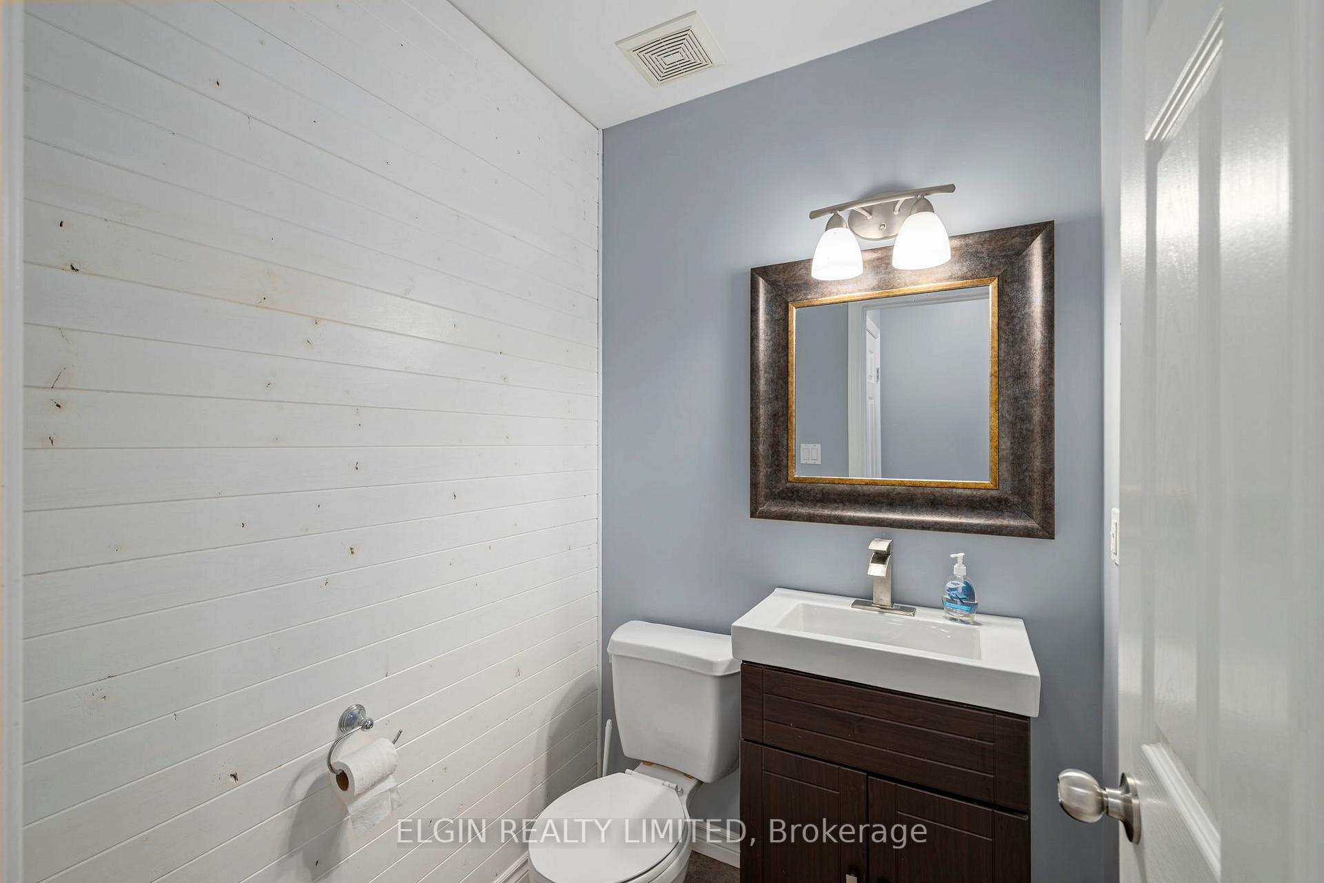 Photo 12 of 11 Kensington Court, St. Thomas — HOMEH