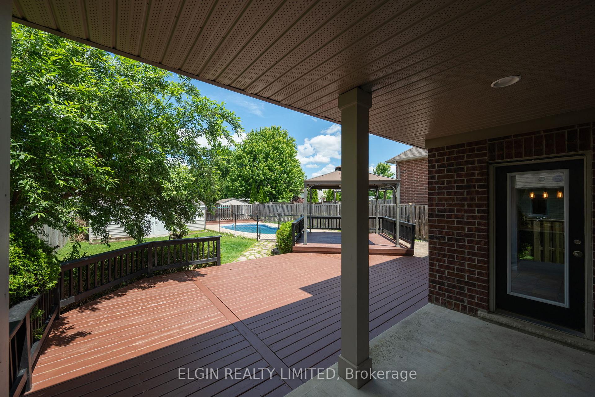 Photo 29 of 11 Kensington Court, St. Thomas — HOMEH