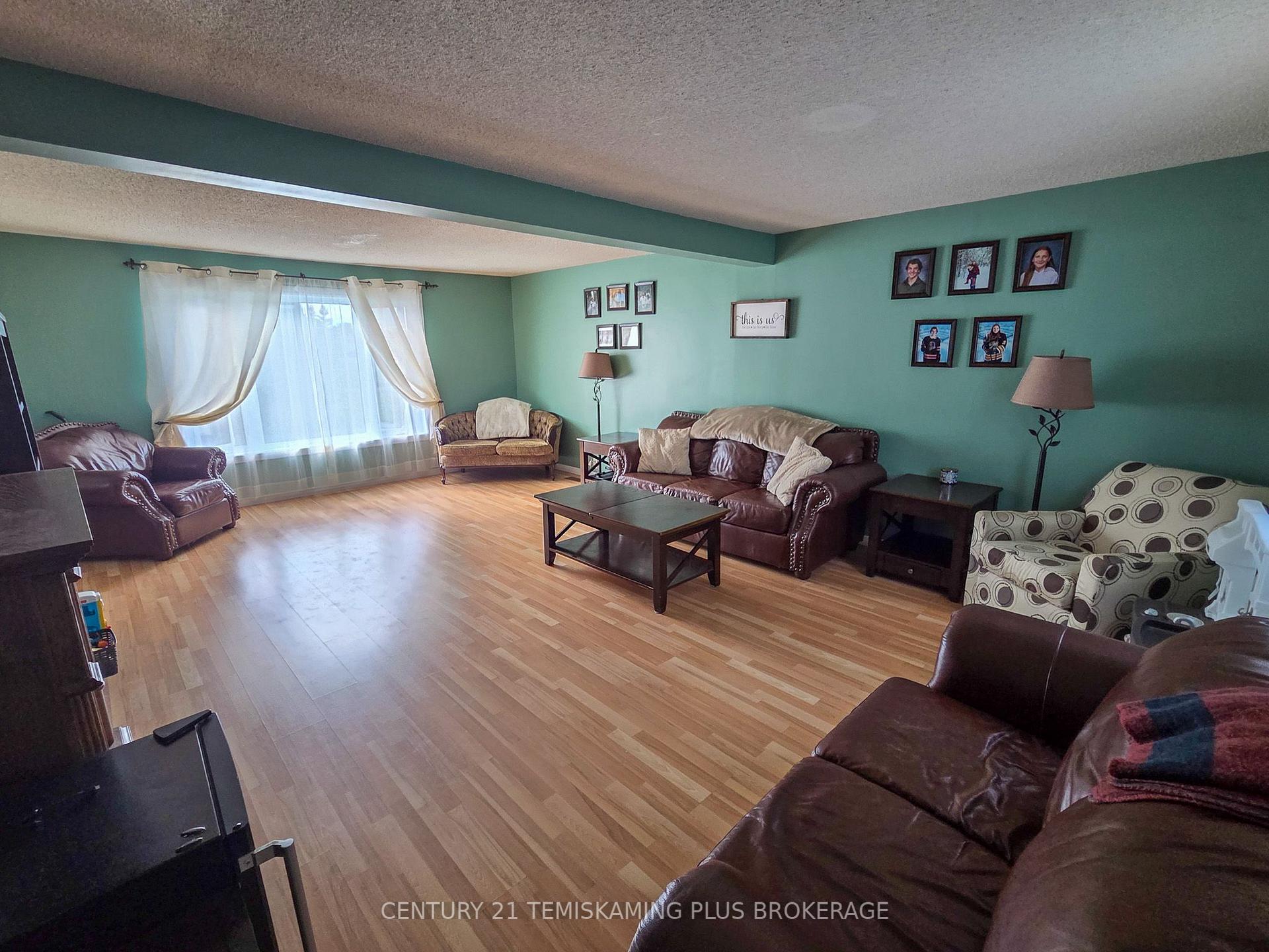 Photo 7 of 112 4th Avenue, Englehart — HOMEH