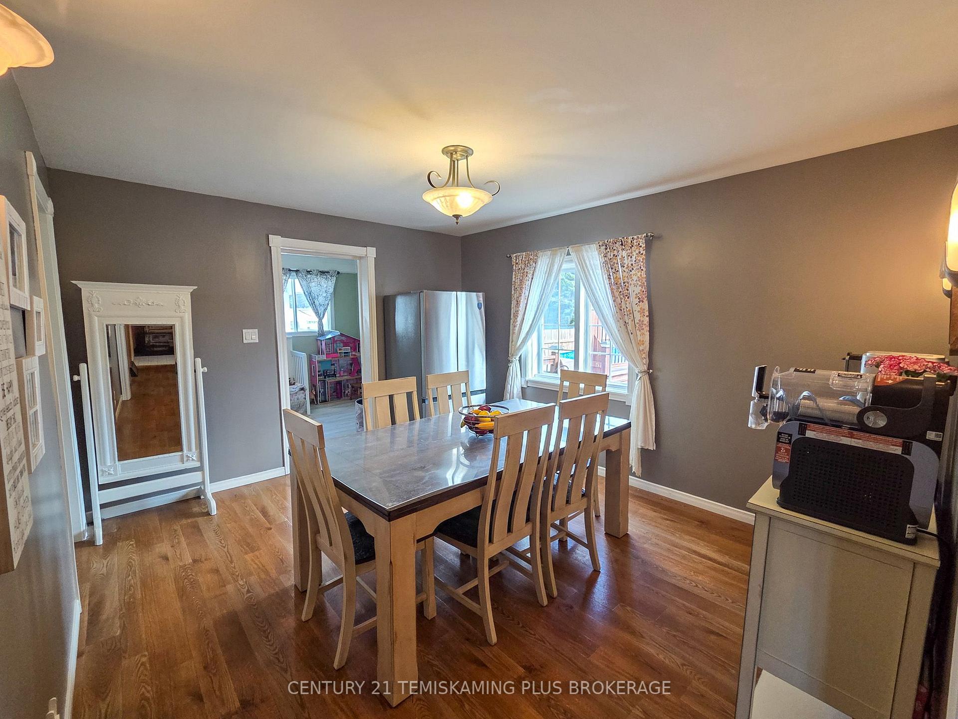 Photo 11 of 112 4th Avenue, Englehart — HOMEH