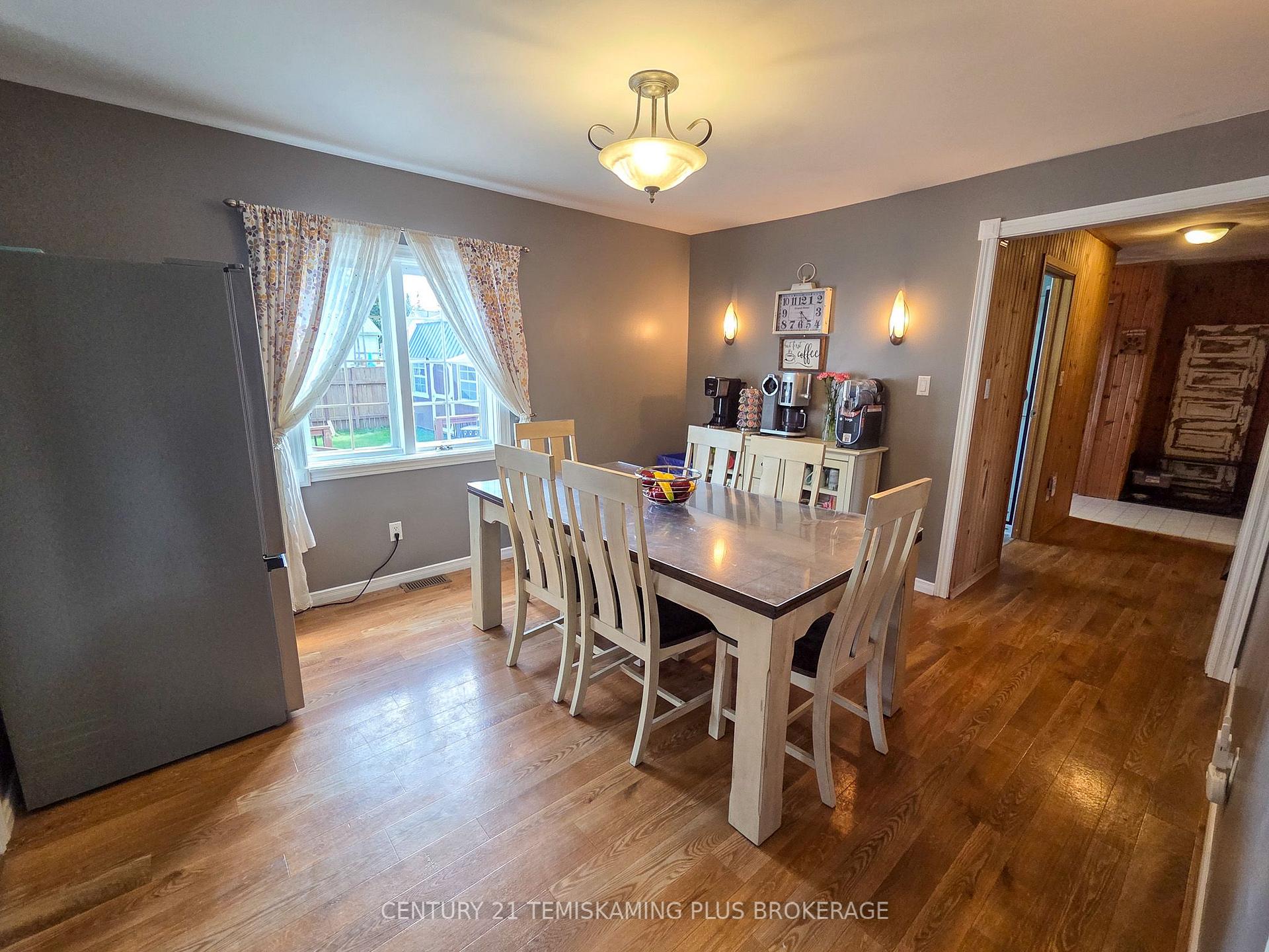 Photo 13 of 112 4th Avenue, Englehart — HOMEH