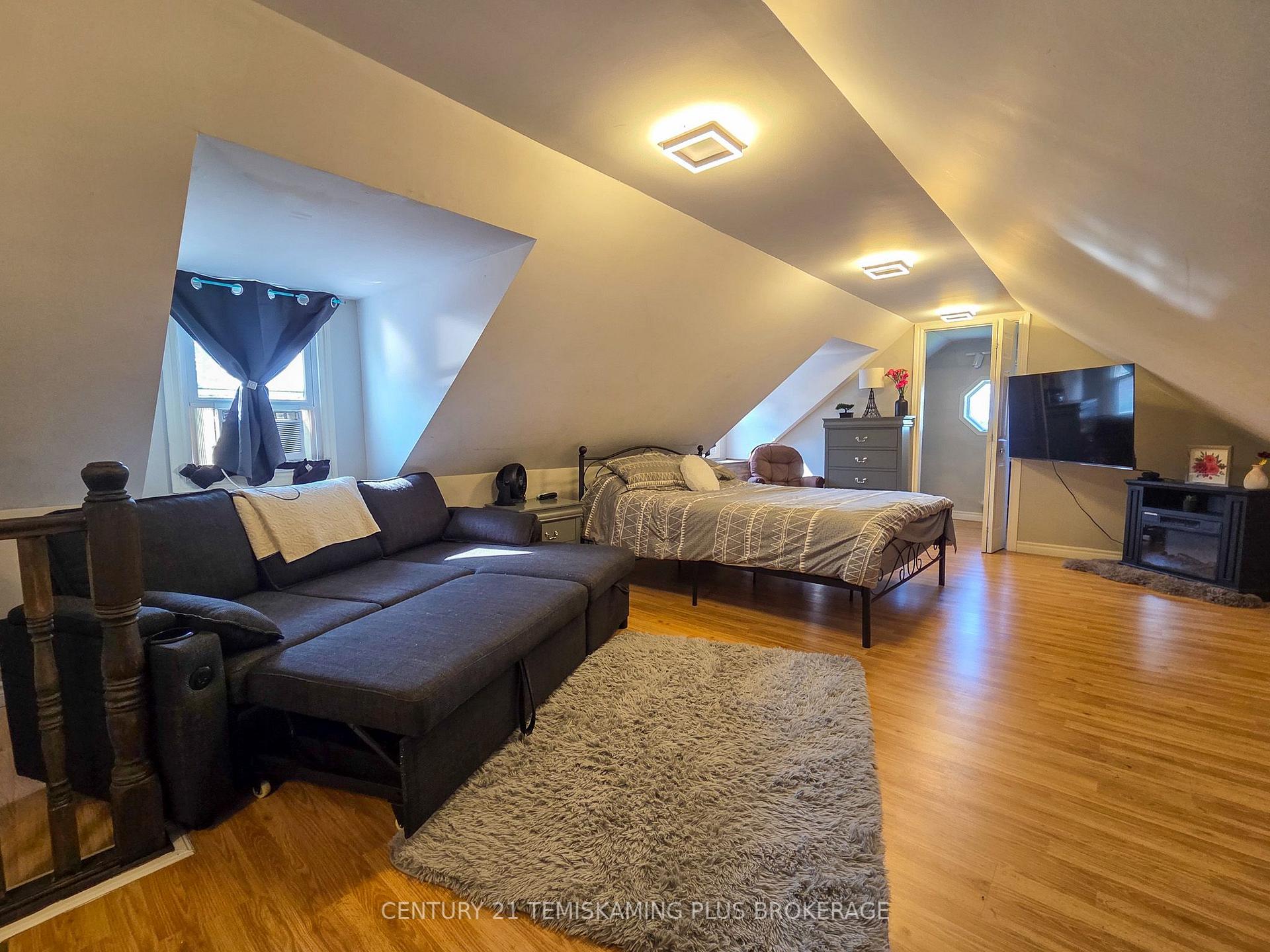 Photo 23 of 112 4th Avenue, Englehart — HOMEH