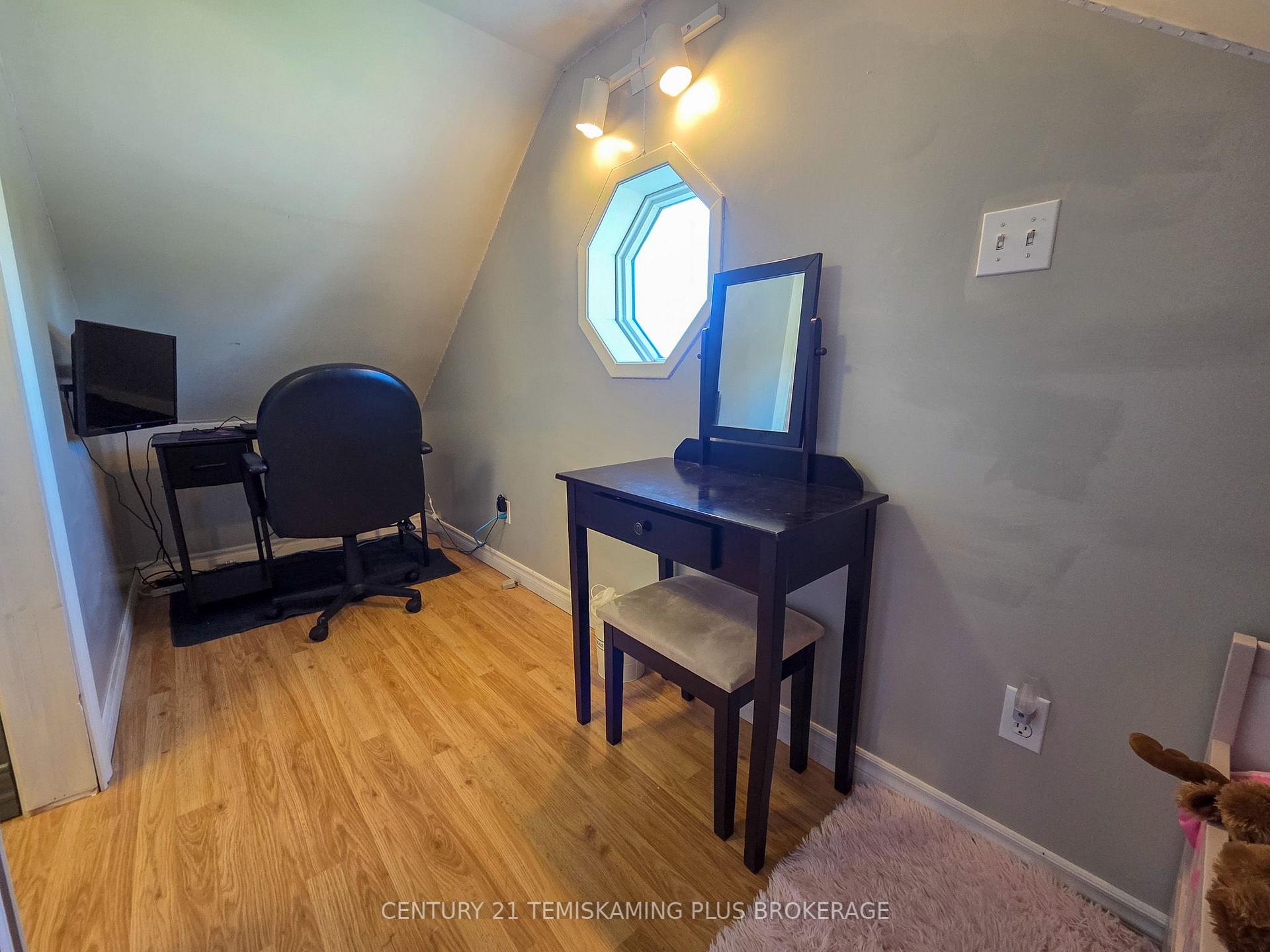 Photo 25 of 112 4th Avenue, Englehart — HOMEH