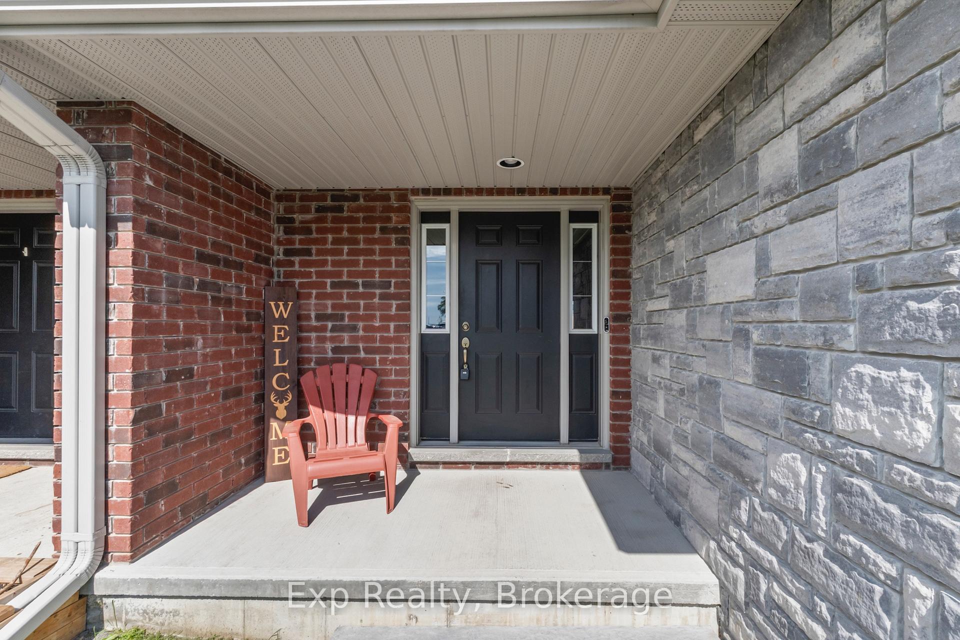Photo 5 of 54 Cortland Crescent, Quinte West, Murray Ward — HOMEH