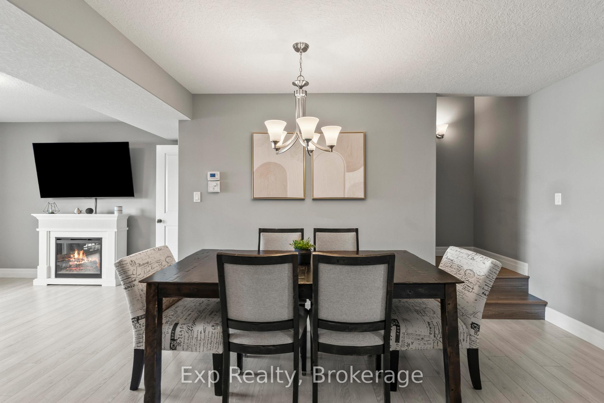 Photo 11 of 54 Cortland Crescent, Quinte West, Murray Ward — HOMEH