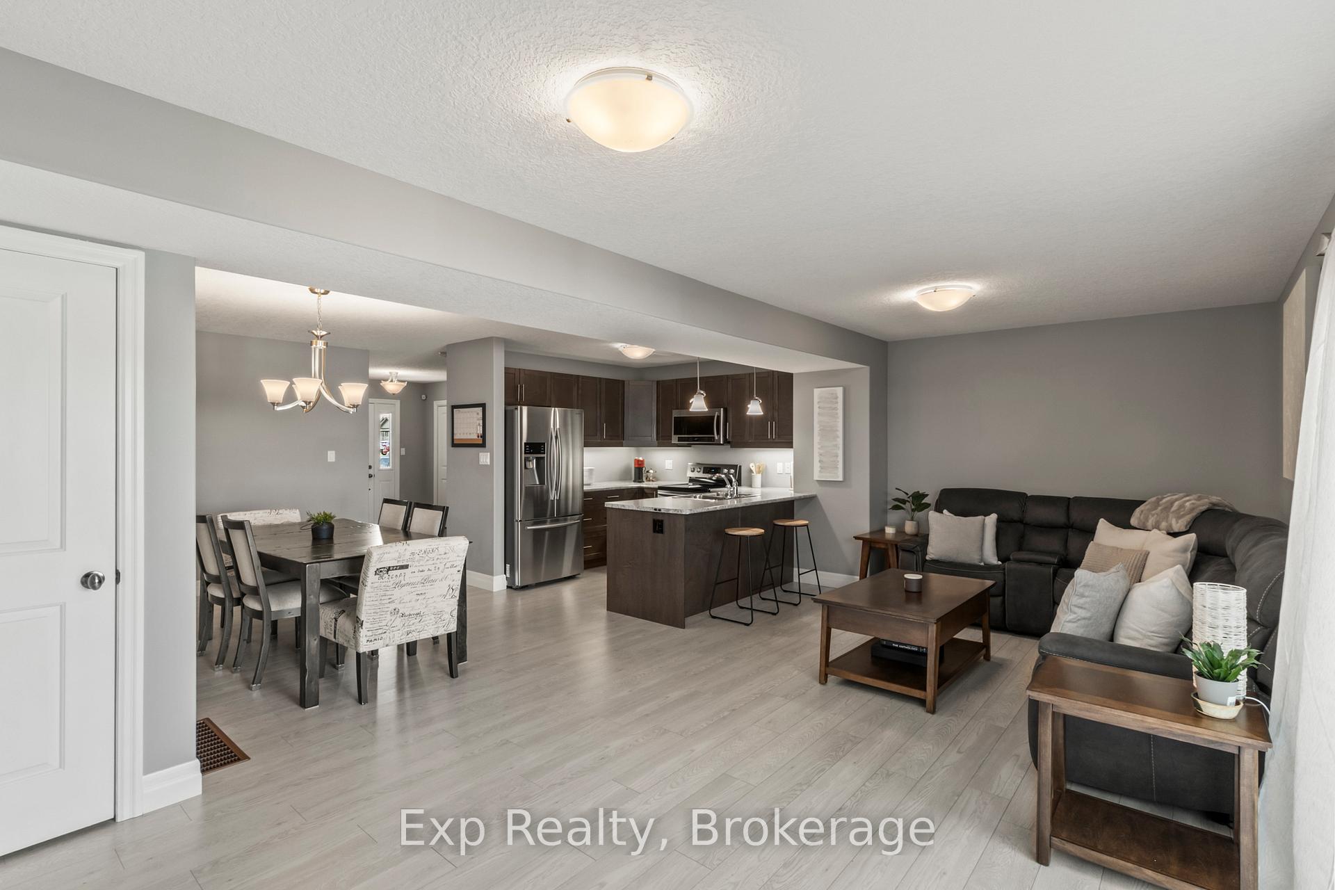 Photo 14 of 54 Cortland Crescent, Quinte West, Murray Ward — HOMEH