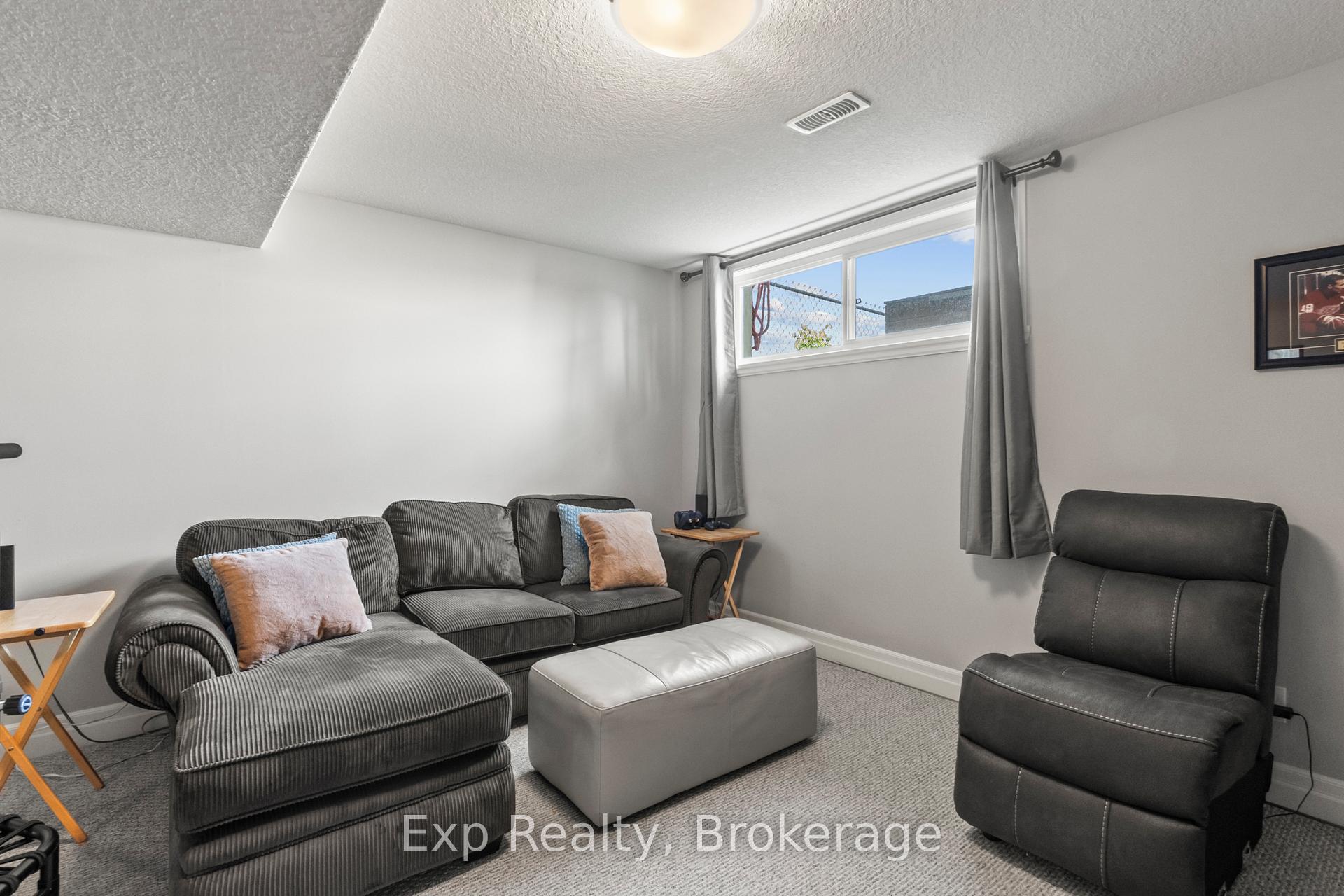 Photo 26 of 54 Cortland Crescent, Quinte West, Murray Ward — HOMEH