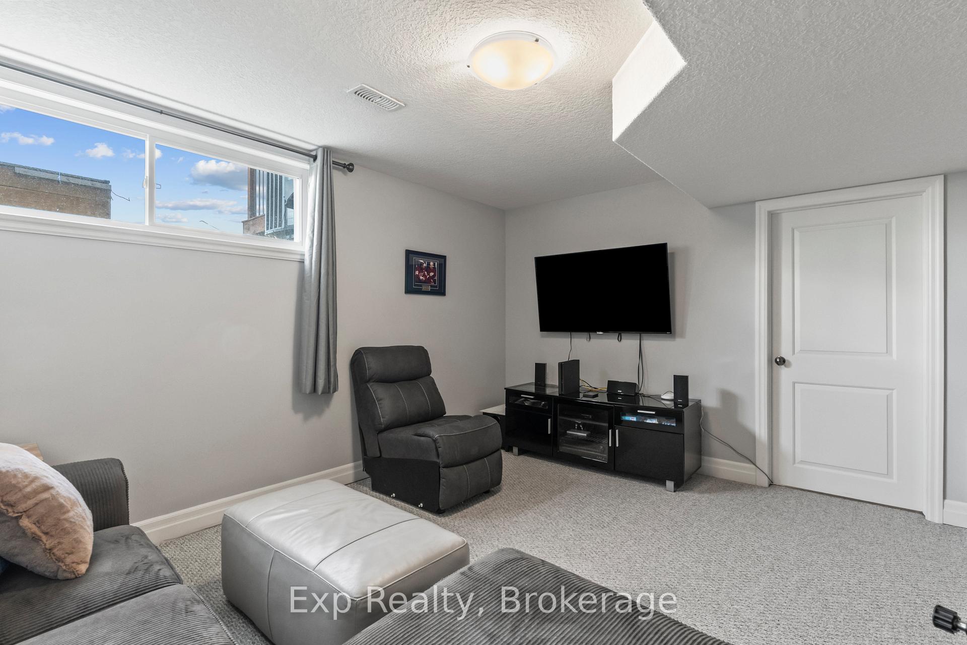 Photo 27 of 54 Cortland Crescent, Quinte West, Murray Ward — HOMEH