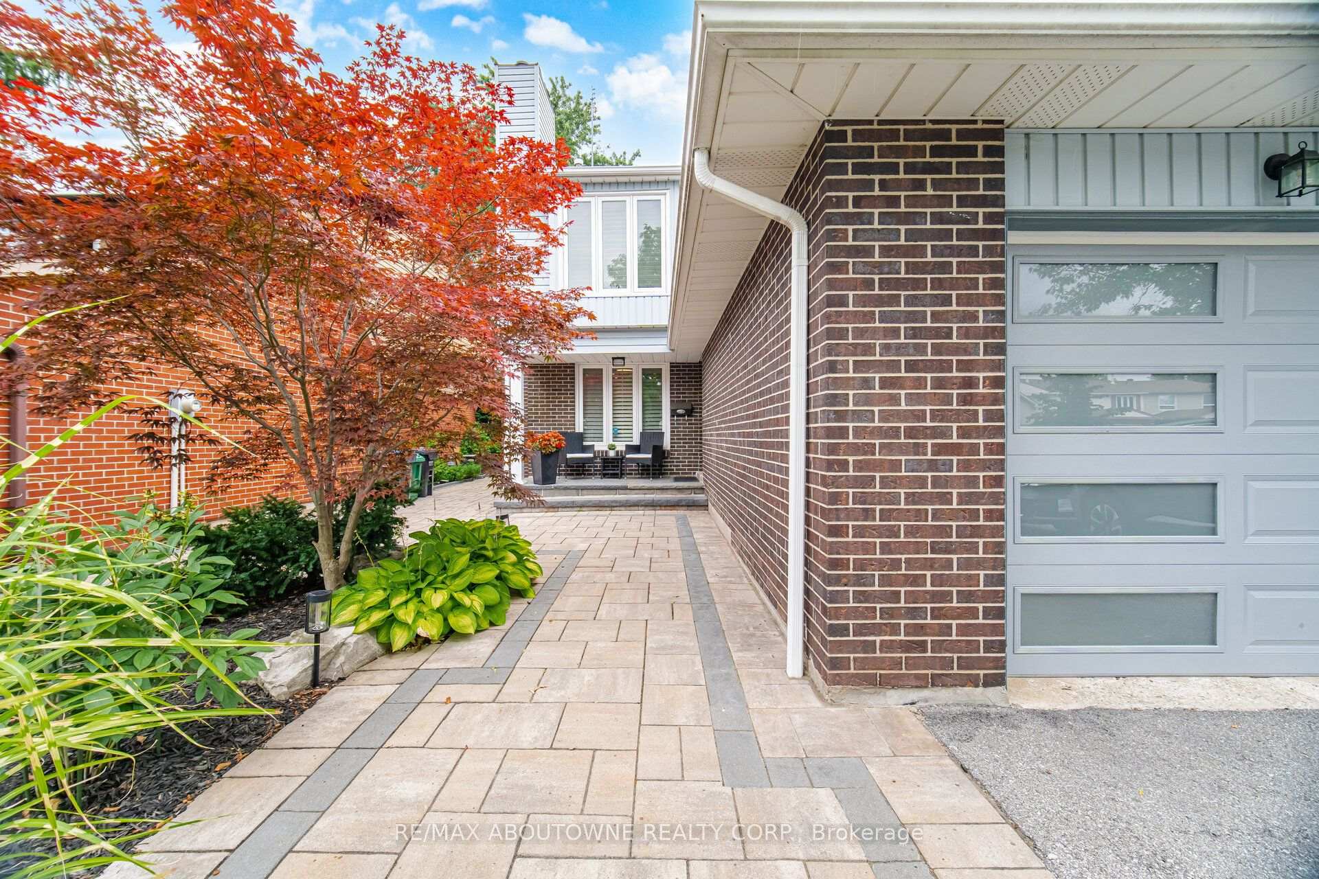 Photo 5 of 6298 Starfield Crescent, Mississauga, Meadowvale — HOMEH
