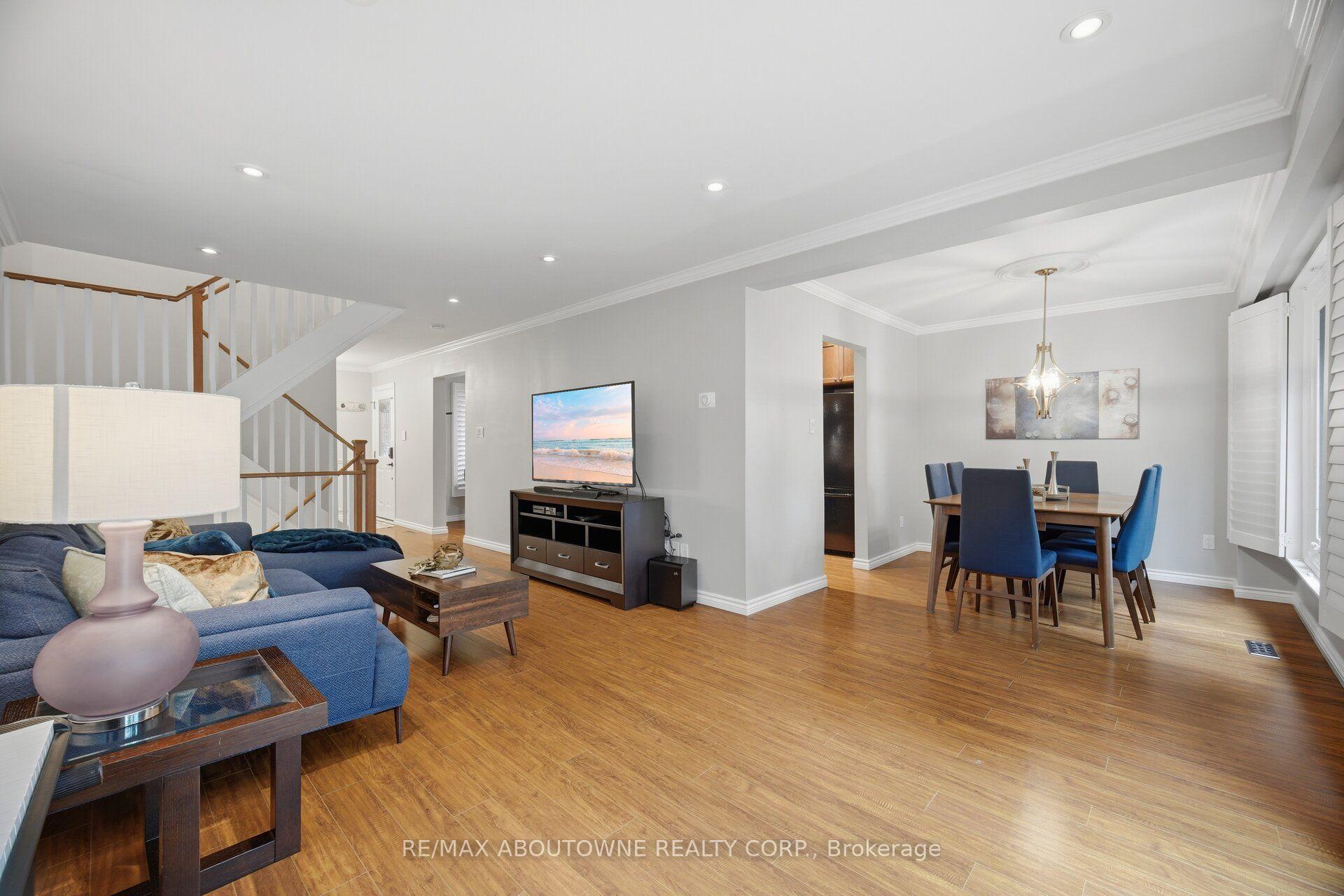 Photo 9 of 6298 Starfield Crescent, Mississauga, Meadowvale — HOMEH