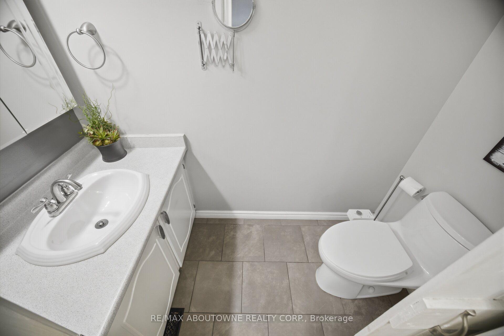 Photo 21 of 6298 Starfield Crescent, Mississauga, Meadowvale — HOMEH