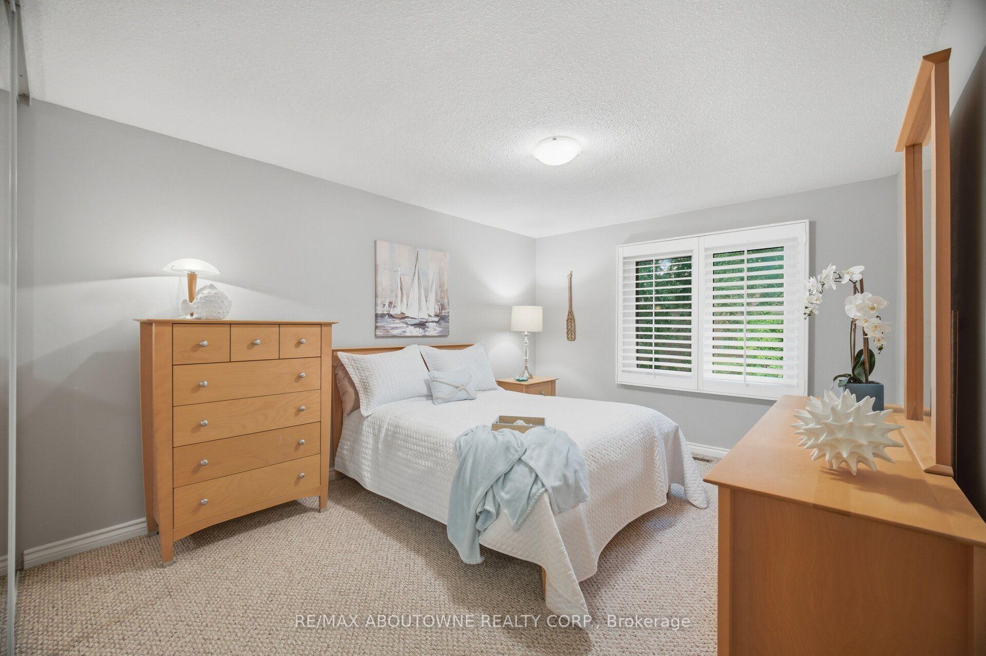Photo 22 of 6298 Starfield Crescent, Mississauga, Meadowvale — HOMEH