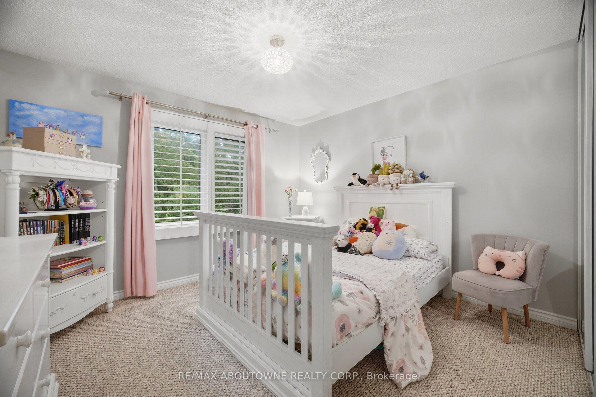 Photo 23 of 6298 Starfield Crescent, Mississauga, Meadowvale — HOMEH