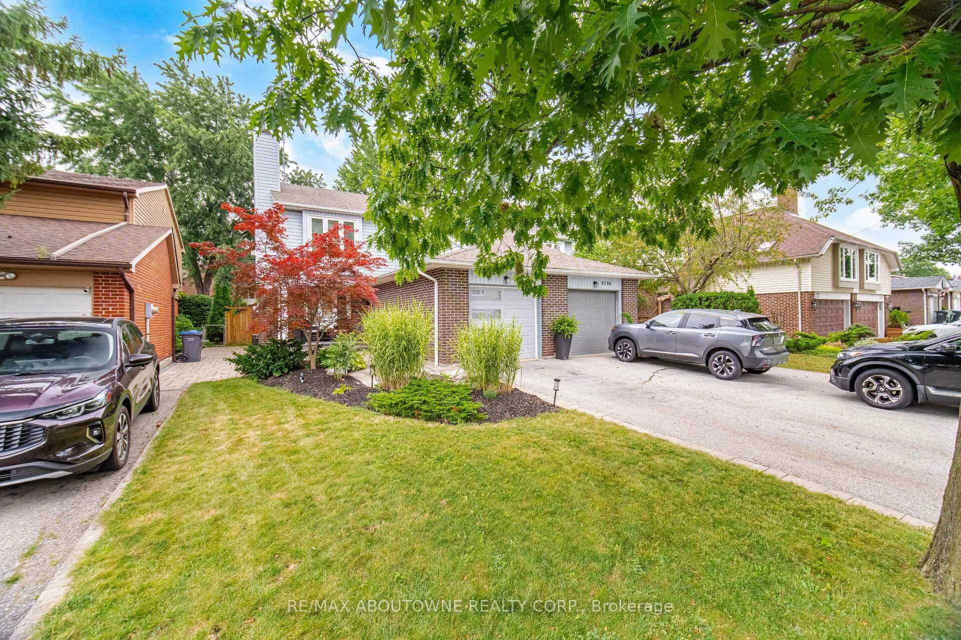 Photo 4 of 6298 Starfield Crescent, Mississauga, Meadowvale — HOMEH