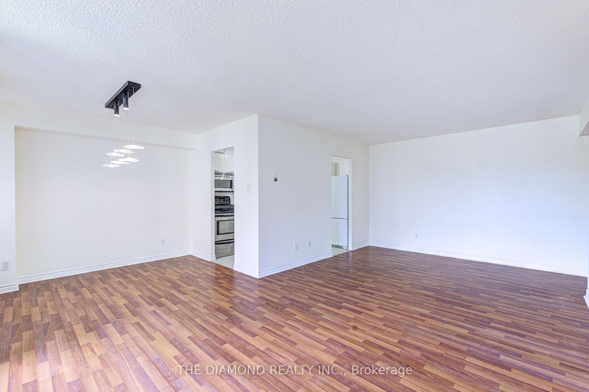 Photo 5 of Unit 301, 40 Sunrise Avenue, North York, Victoria Village — HOMEH