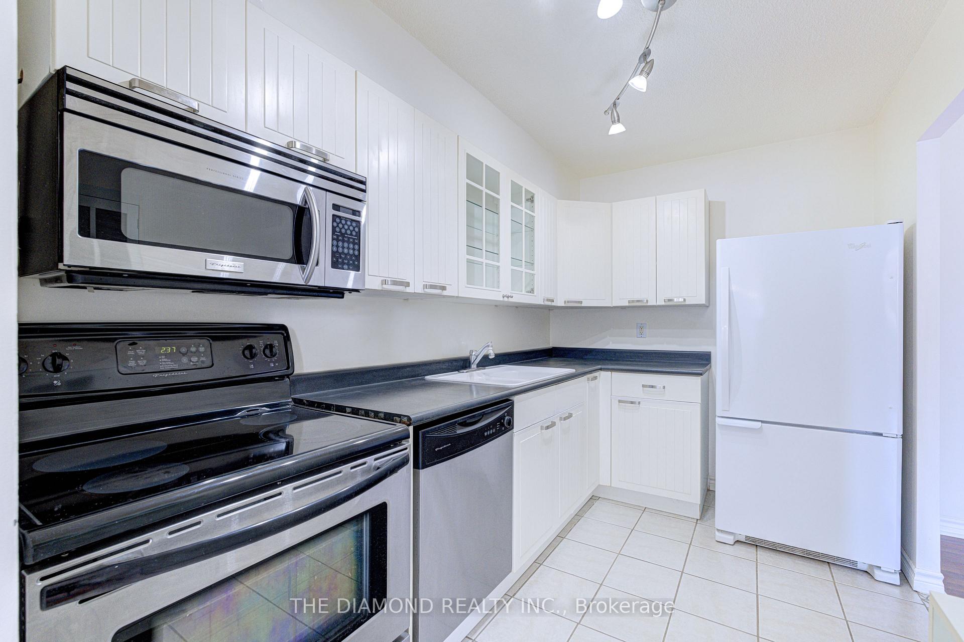 Photo 15 of Unit 301, 40 Sunrise Avenue, North York, Victoria Village — HOMEH