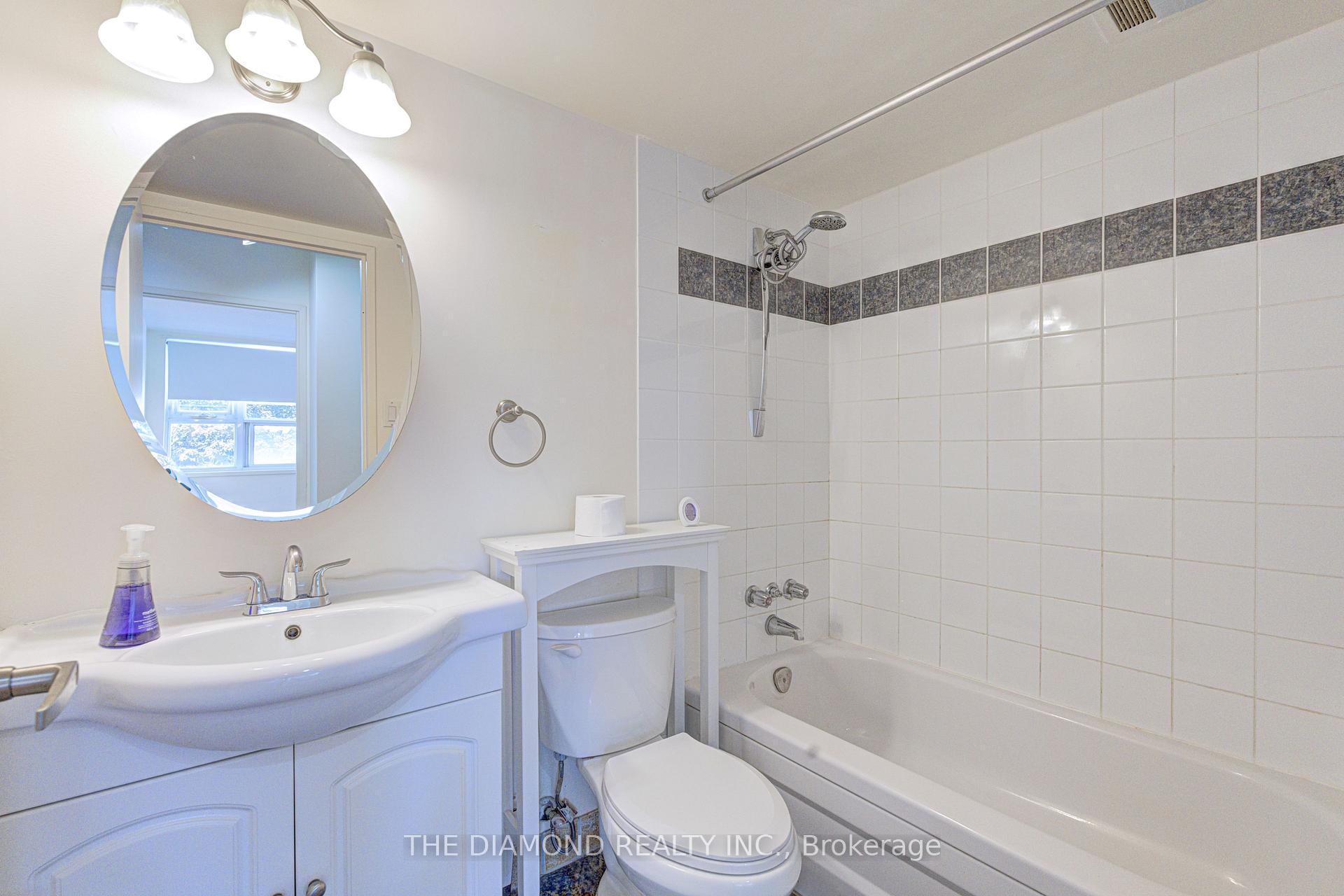 Photo 29 of Unit 301, 40 Sunrise Avenue, North York, Victoria Village — HOMEH