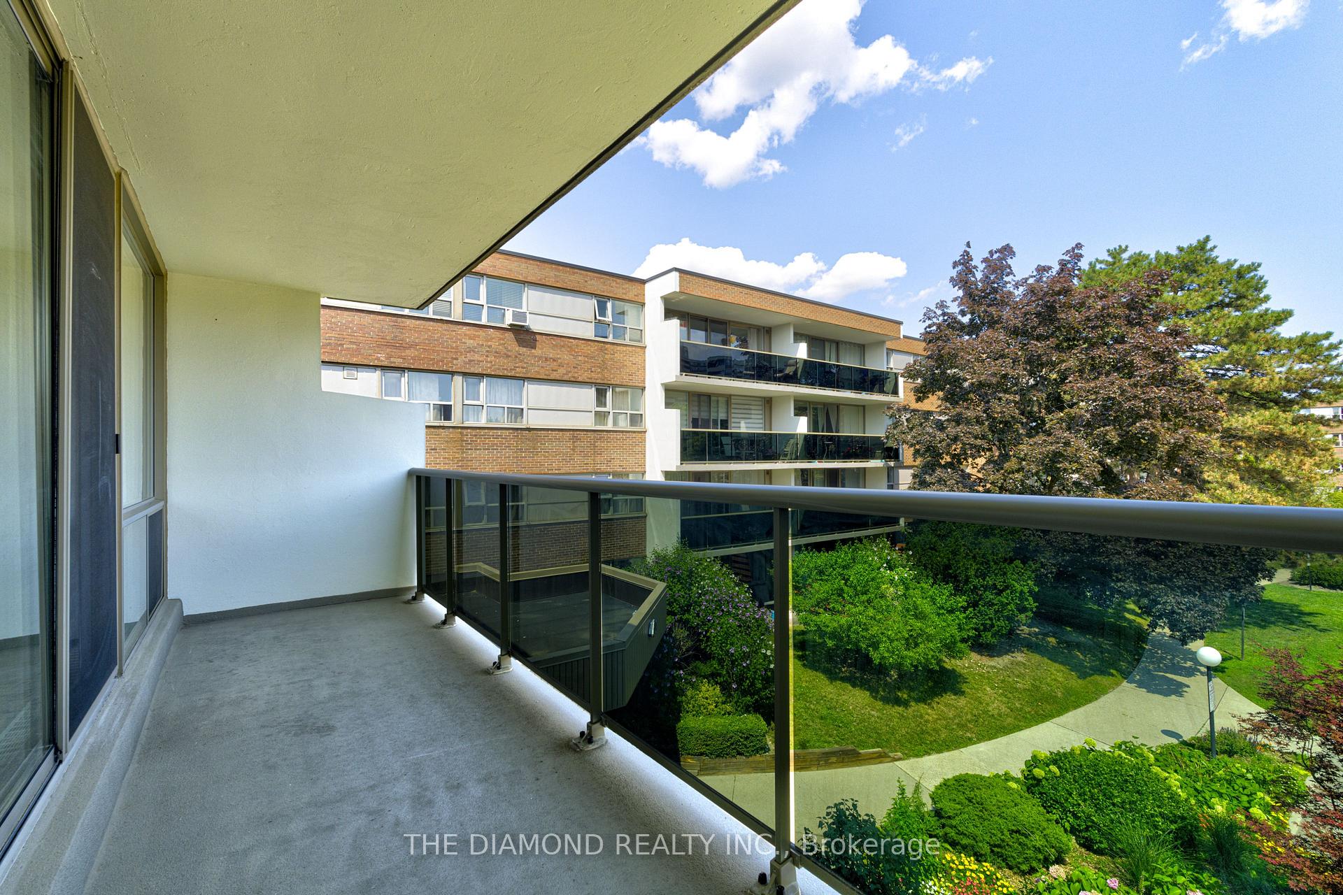 Photo 34 of Unit 301, 40 Sunrise Avenue, North York, Victoria Village — HOMEH