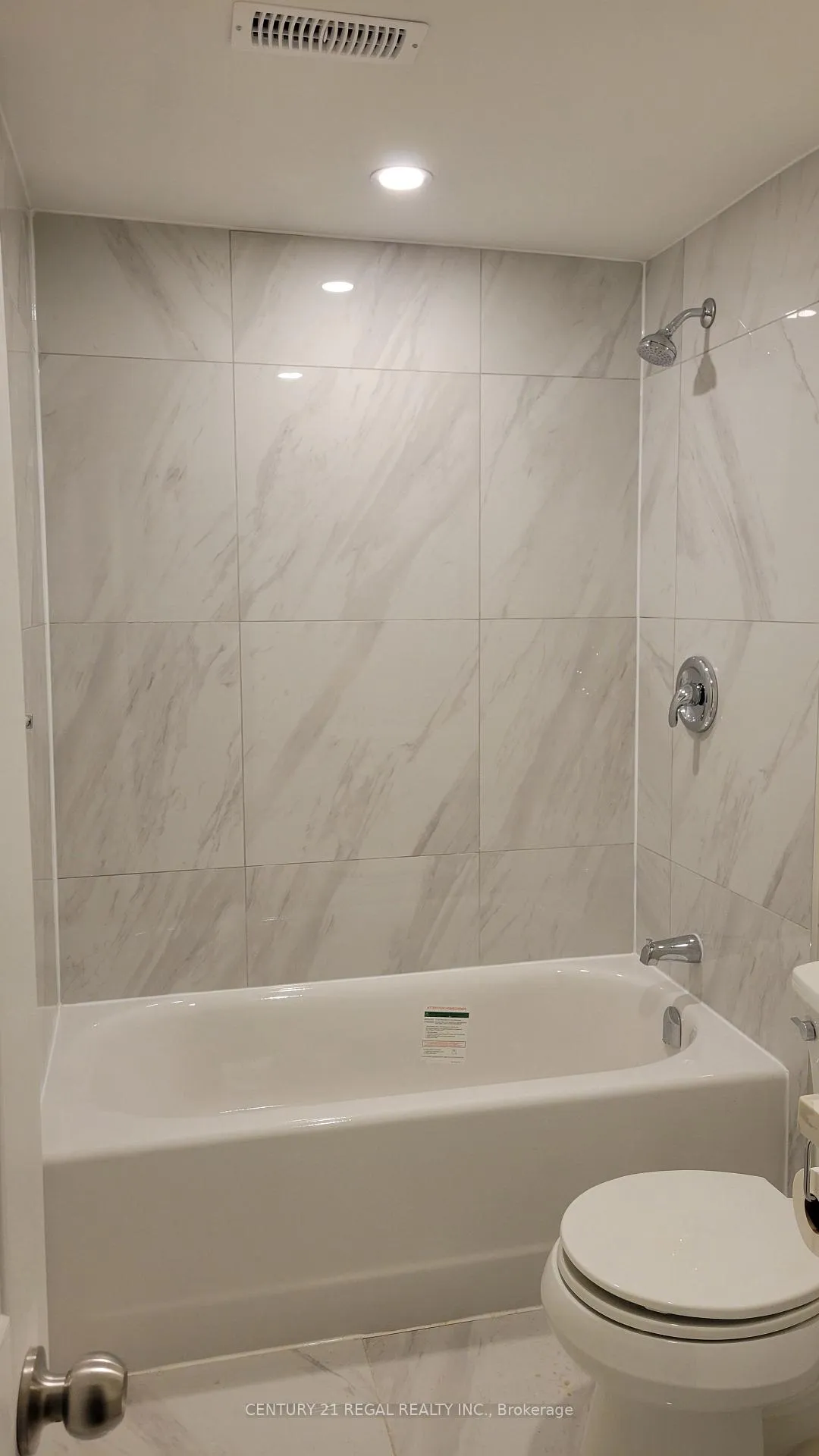 Photo 14 of Unit Basement Unit 3, 34 Pleasant View Drive, North York, Pleasant View — HOMEH