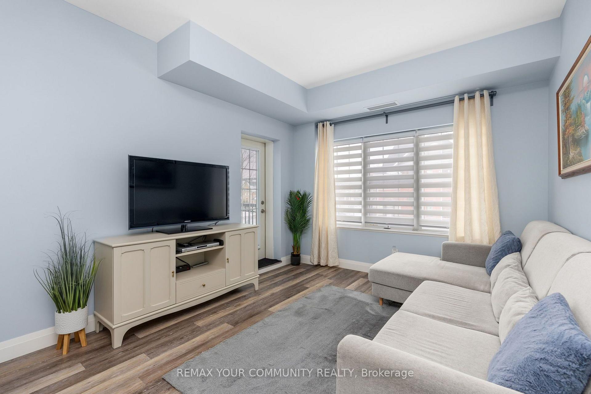 Photo 11 of Unit 202, 9973 Keele Street, Vaughan, Maple — HOMEH