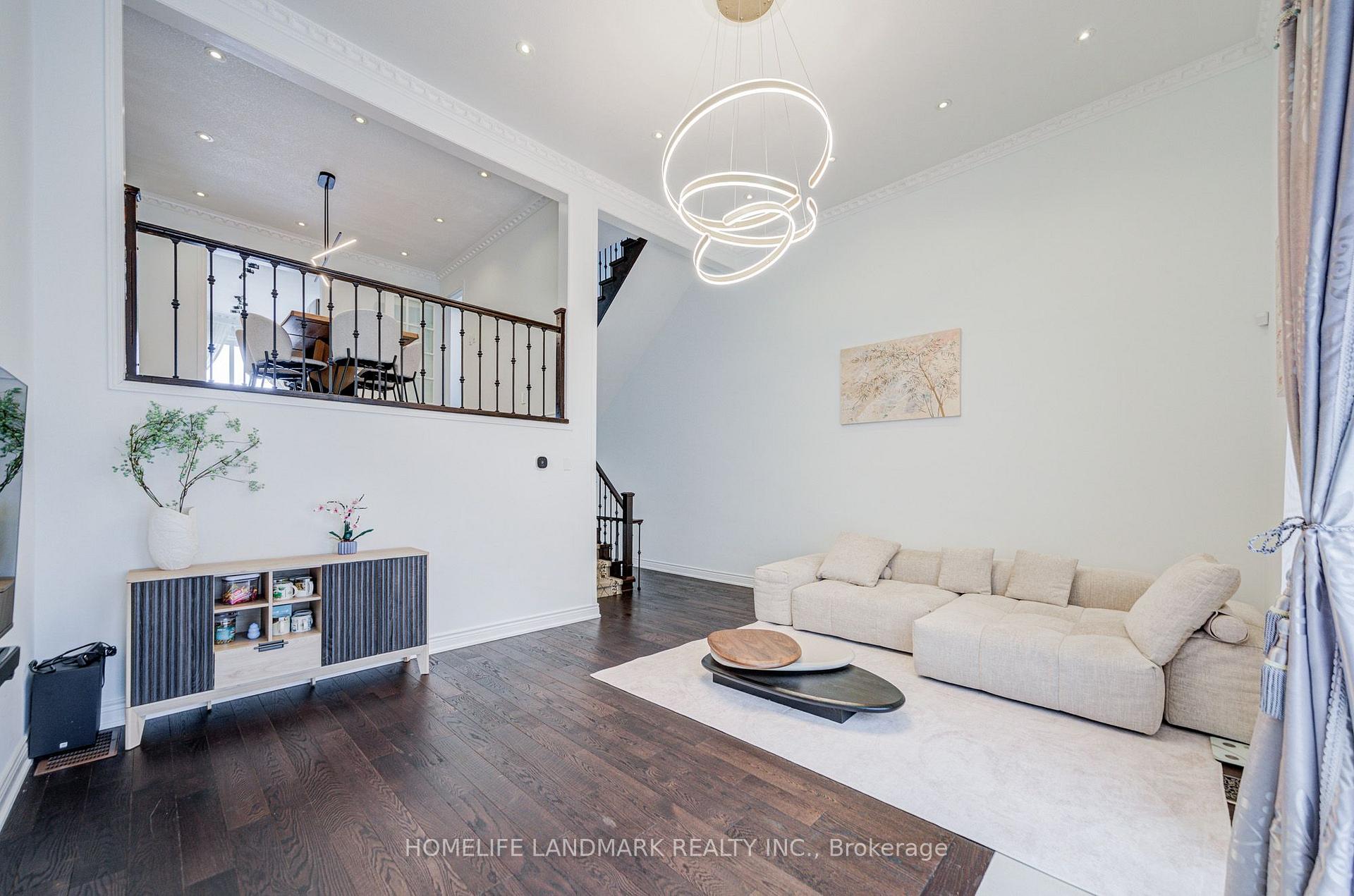 Photo 9 of 53 Chipwood Crescent, North York, Pleasant View — HOMEH