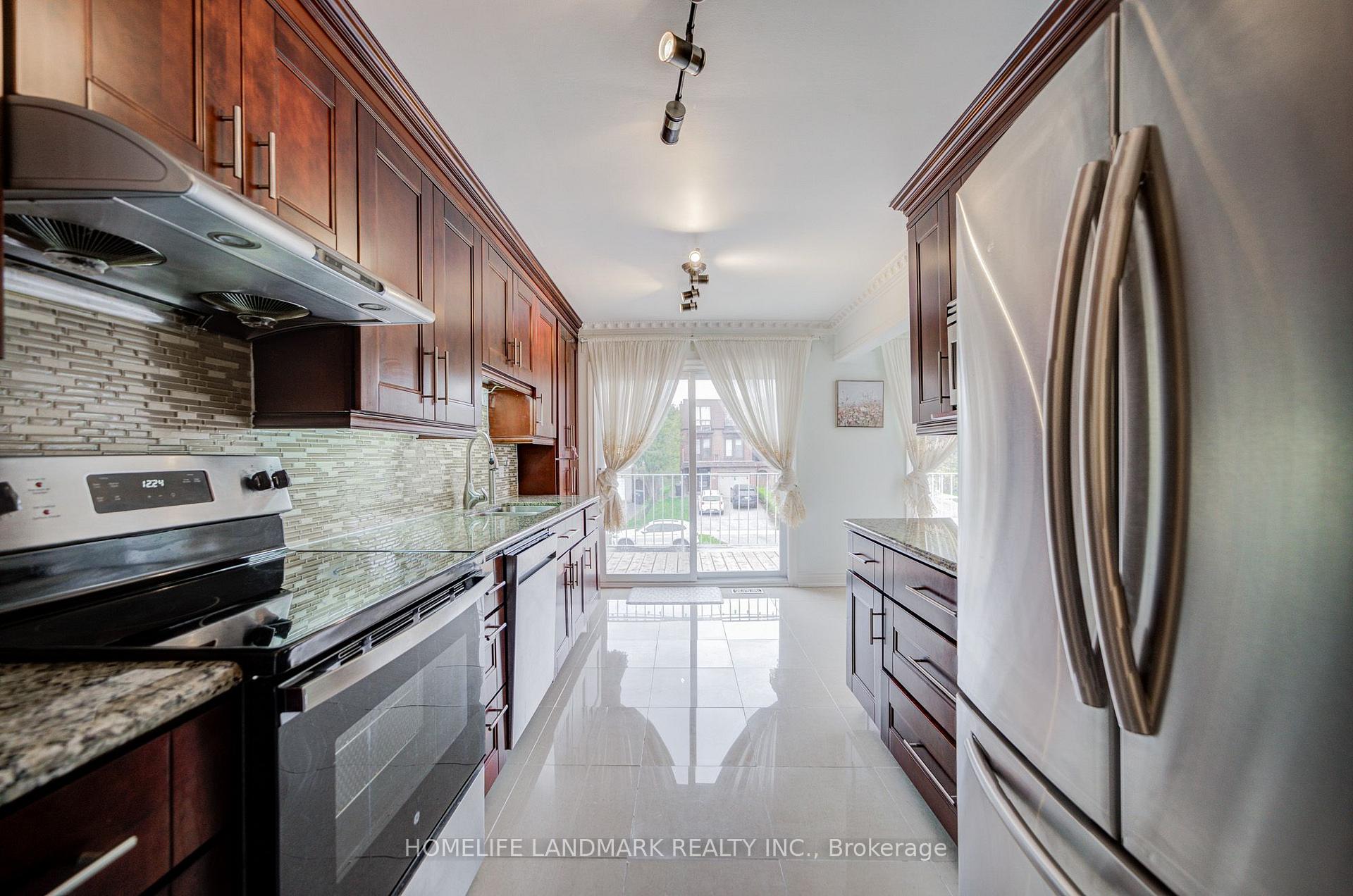Photo 12 of 53 Chipwood Crescent, North York, Pleasant View — HOMEH