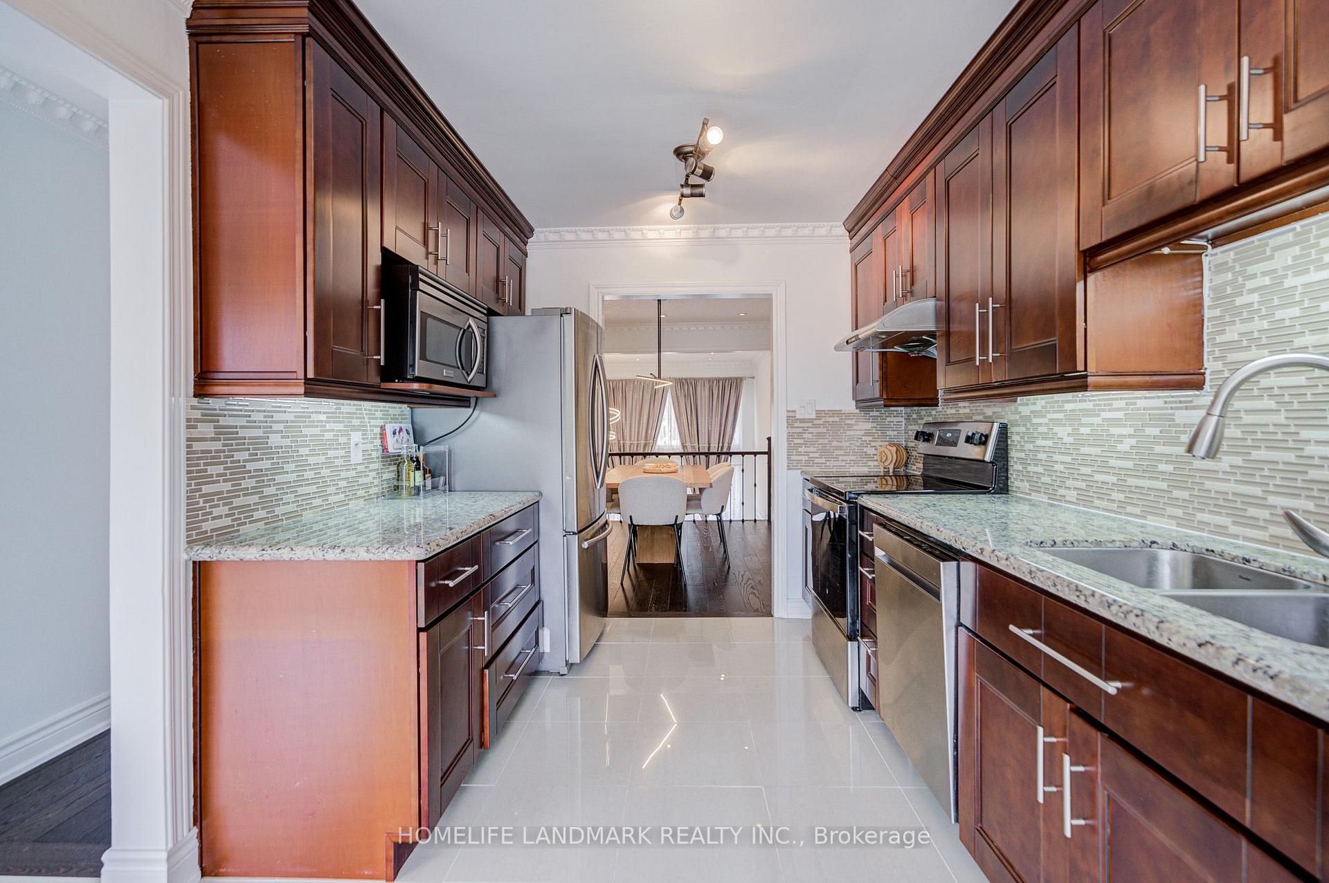 Photo 14 of 53 Chipwood Crescent, North York, Pleasant View — HOMEH