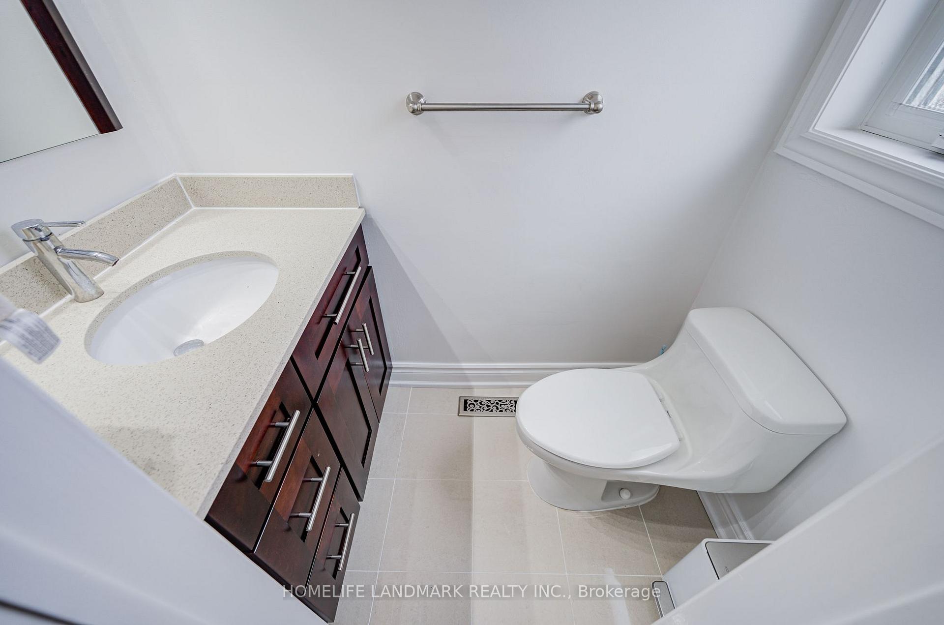 Photo 19 of 53 Chipwood Crescent, North York, Pleasant View — HOMEH