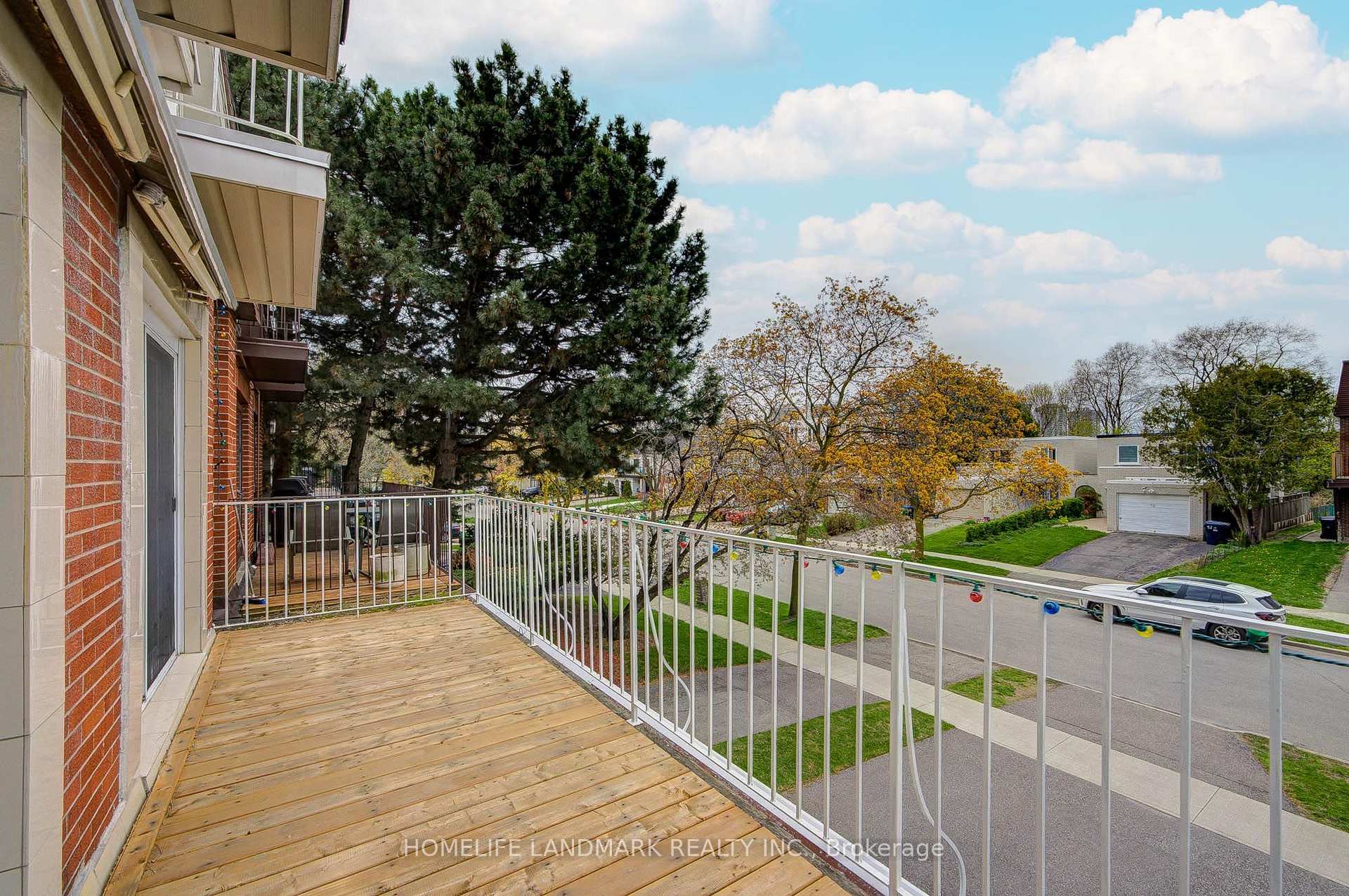 Photo 32 of 53 Chipwood Crescent, North York, Pleasant View — HOMEH