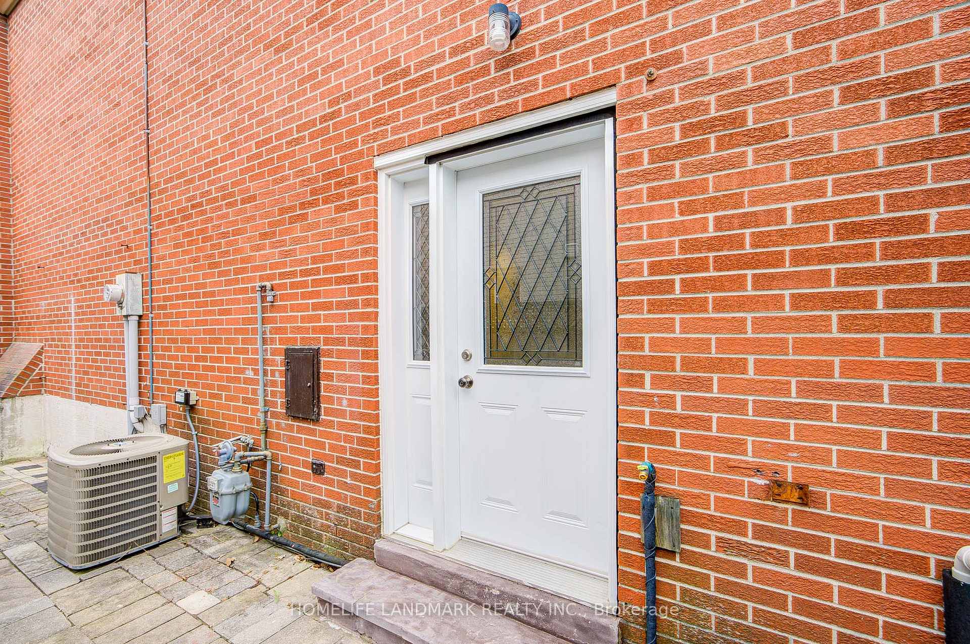 Photo 36 of 53 Chipwood Crescent, North York, Pleasant View — HOMEH