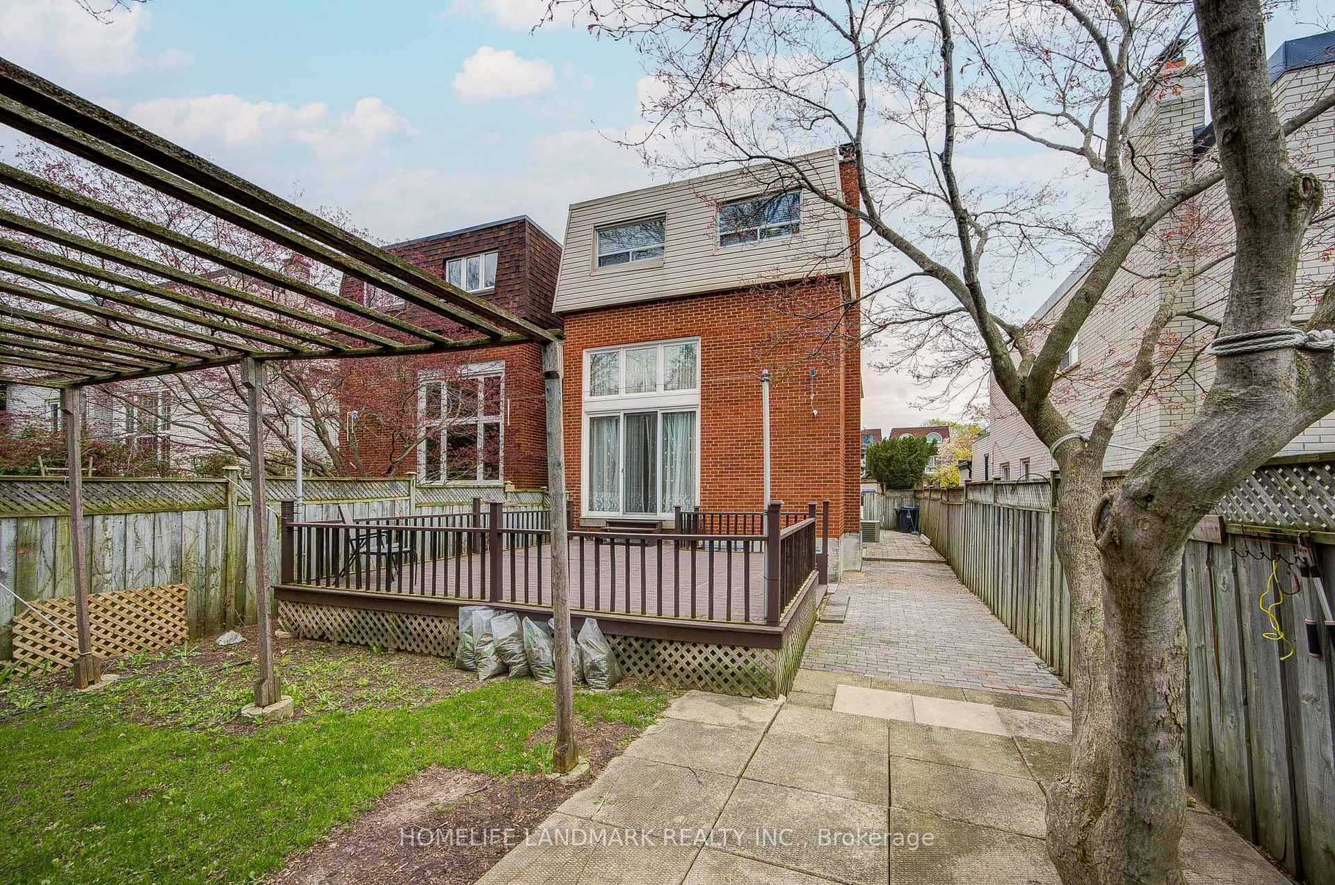 Photo 39 of 53 Chipwood Crescent, North York, Pleasant View — HOMEH