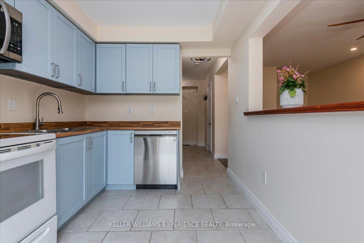 Photo 12 of 10 Sunset Place, Barrie, Holly — HOMEH
