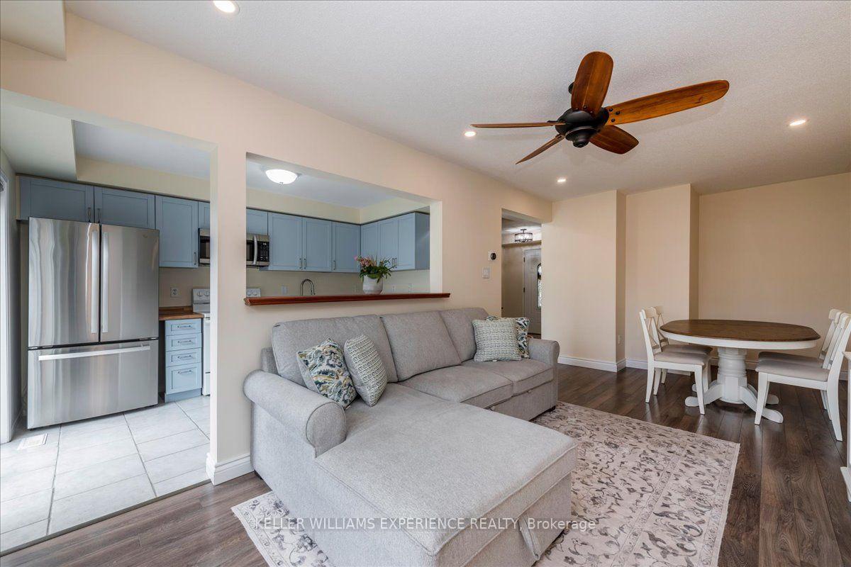 Photo 8 of 10 Sunset Place, Barrie, Holly — HOMEH