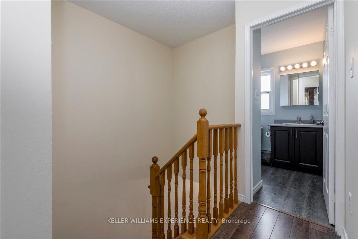 Photo 14 of 10 Sunset Place, Barrie, Holly — HOMEH