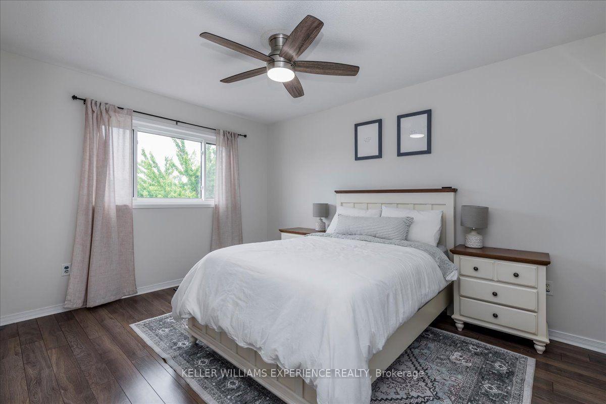 Photo 15 of 10 Sunset Place, Barrie, Holly — HOMEH