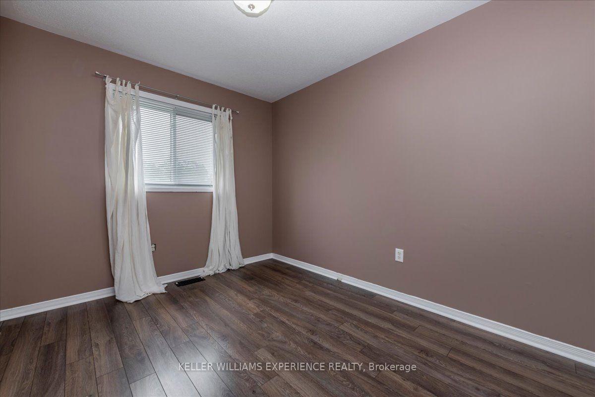 Photo 16 of 10 Sunset Place, Barrie, Holly — HOMEH