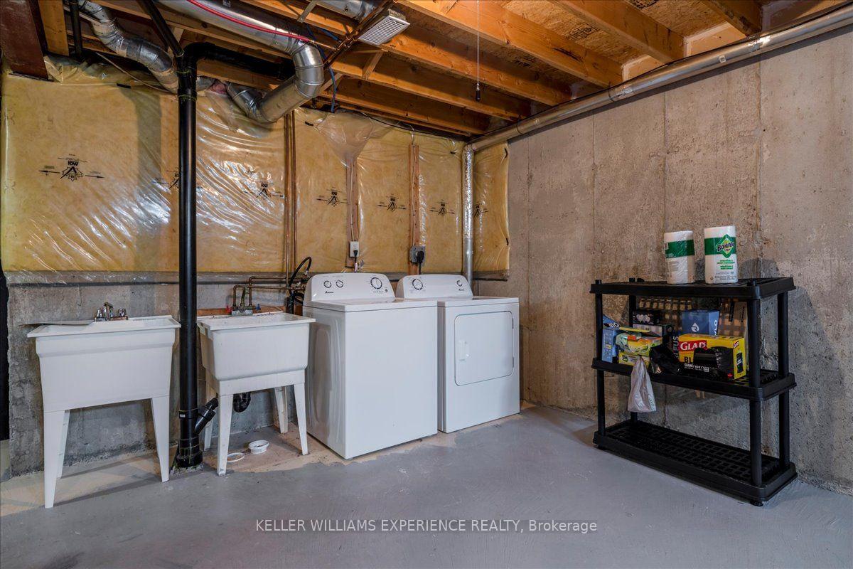 Photo 21 of 10 Sunset Place, Barrie, Holly — HOMEH