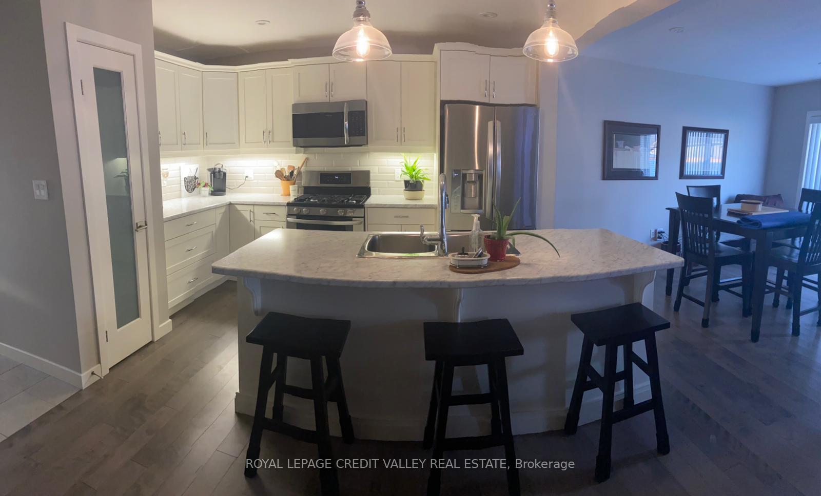 Photo of 123 Denrich Avenue