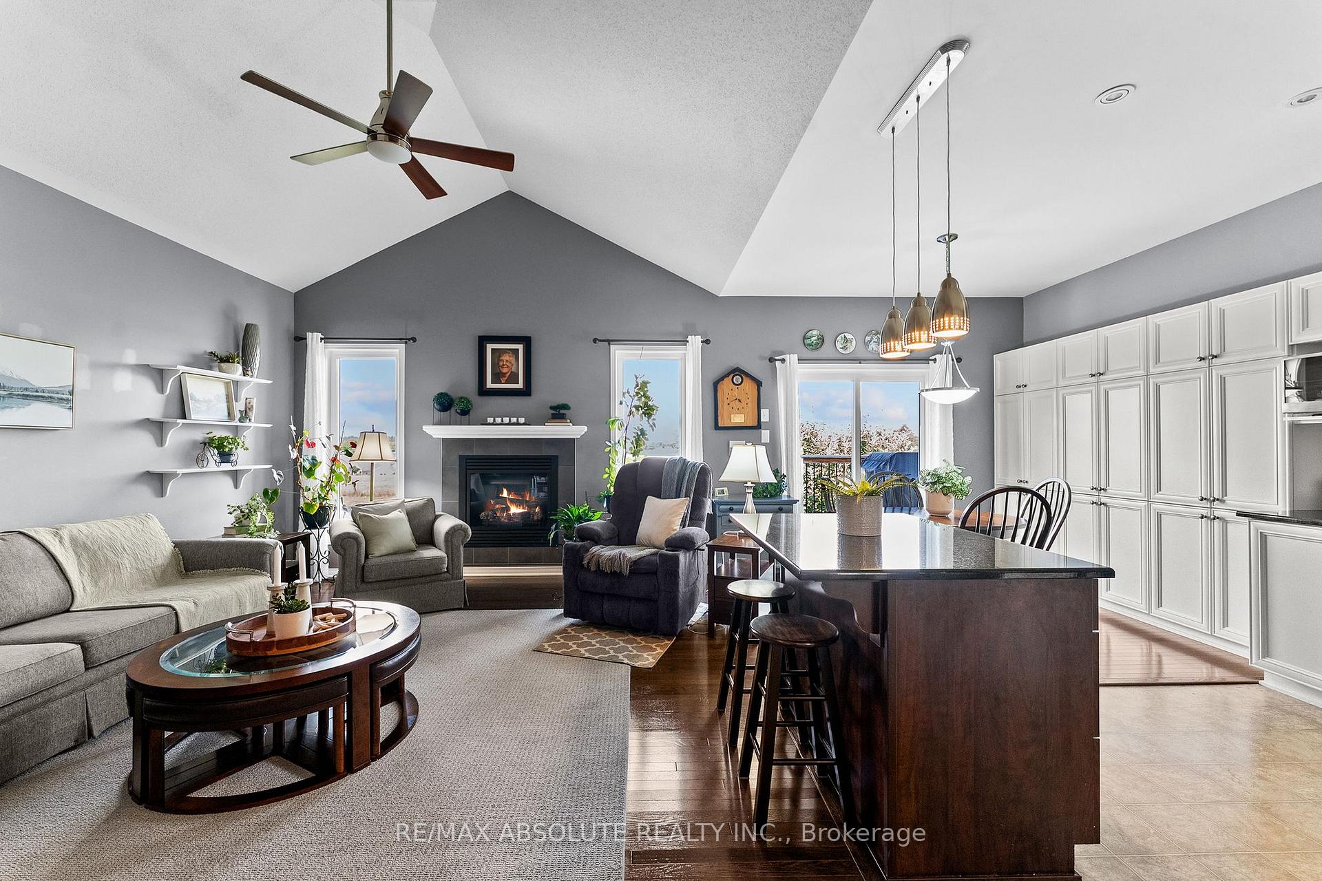 Photo 10 of 189 Edey Street, Arnprior, Arnprior — HOMEH