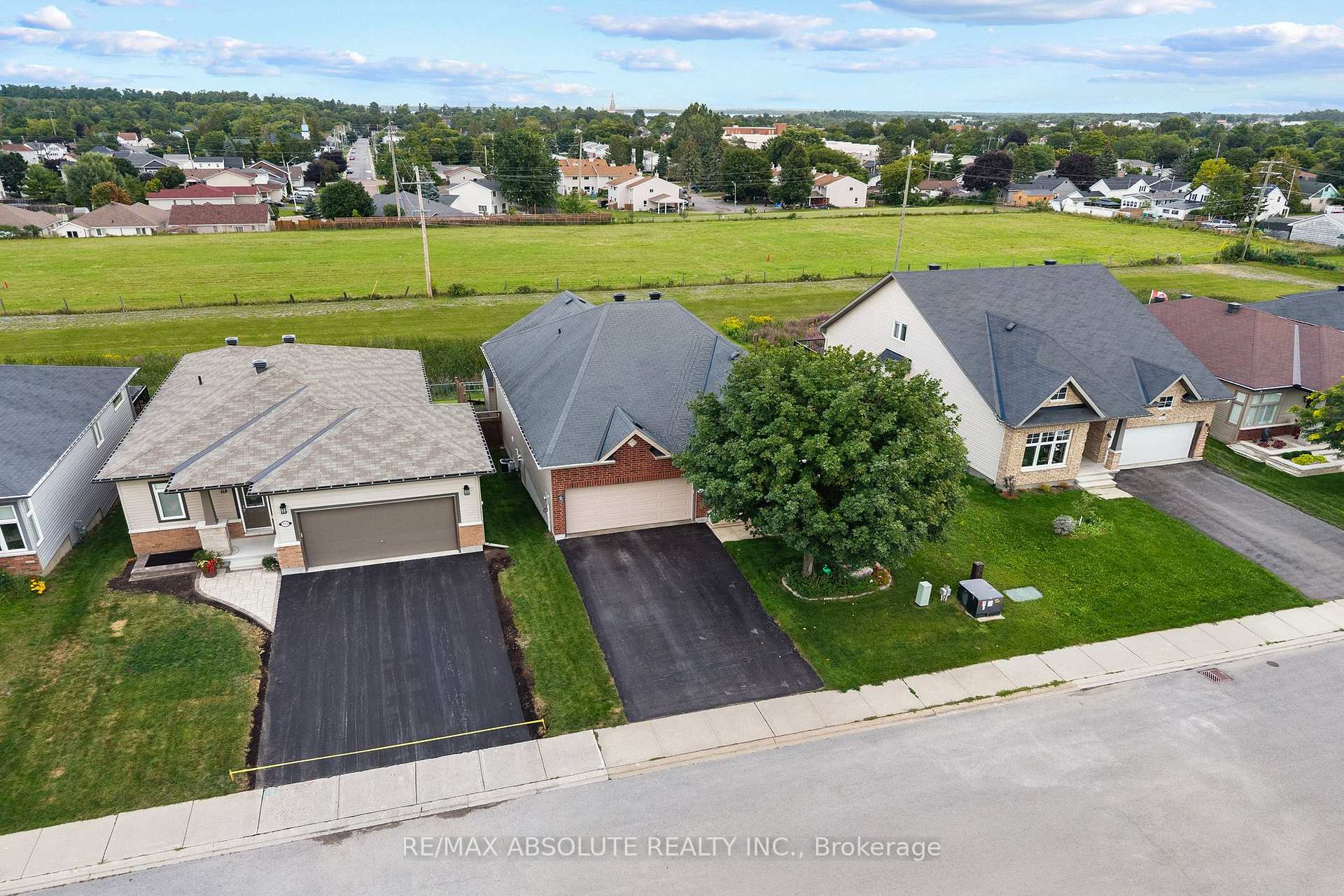 Photo 48 of 189 Edey Street, Arnprior, Arnprior — HOMEH