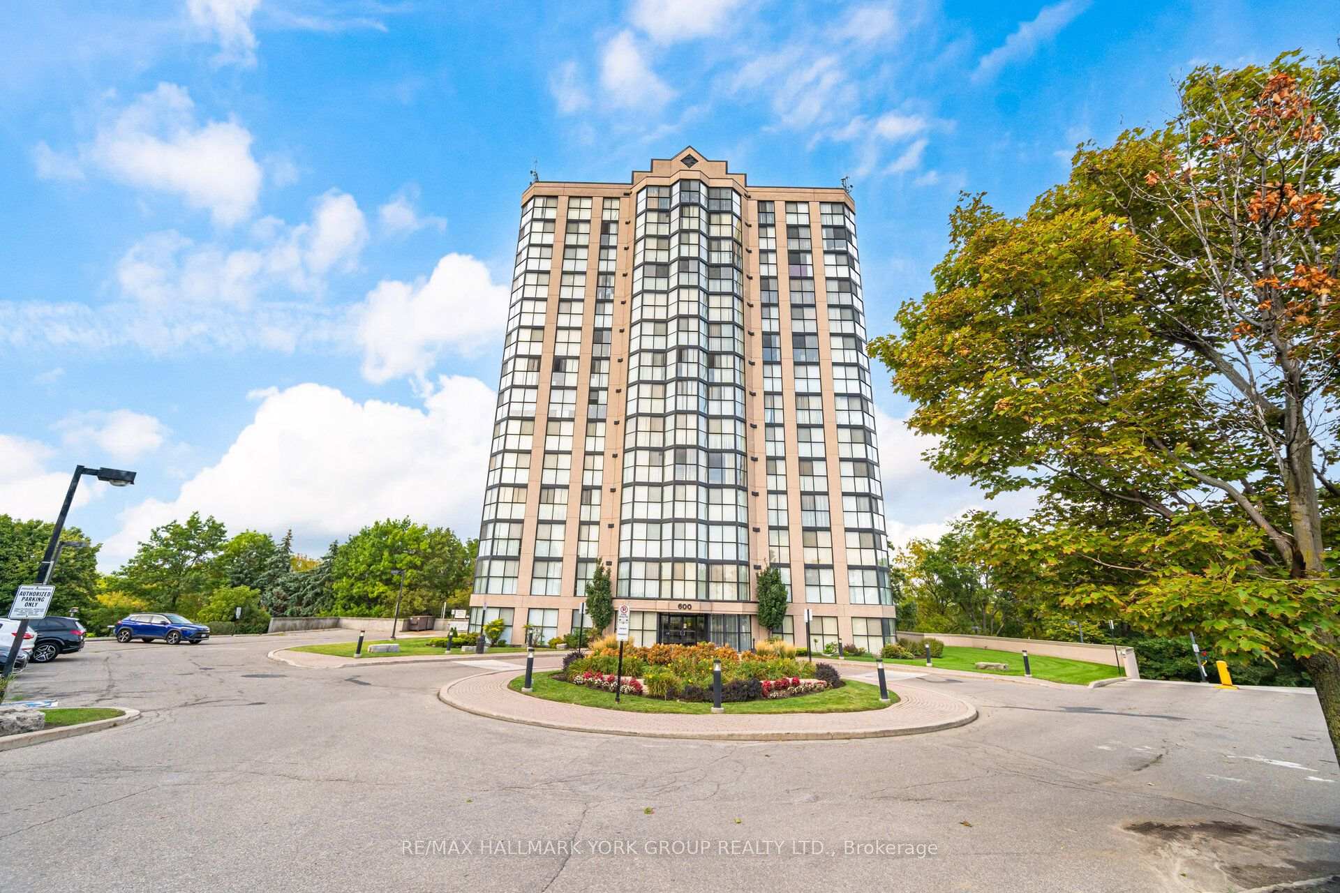 Photo 2 of Unit 1406, 600 Rexdale Boulevard, Etobicoke, West Humber-Clairville — HOMEH