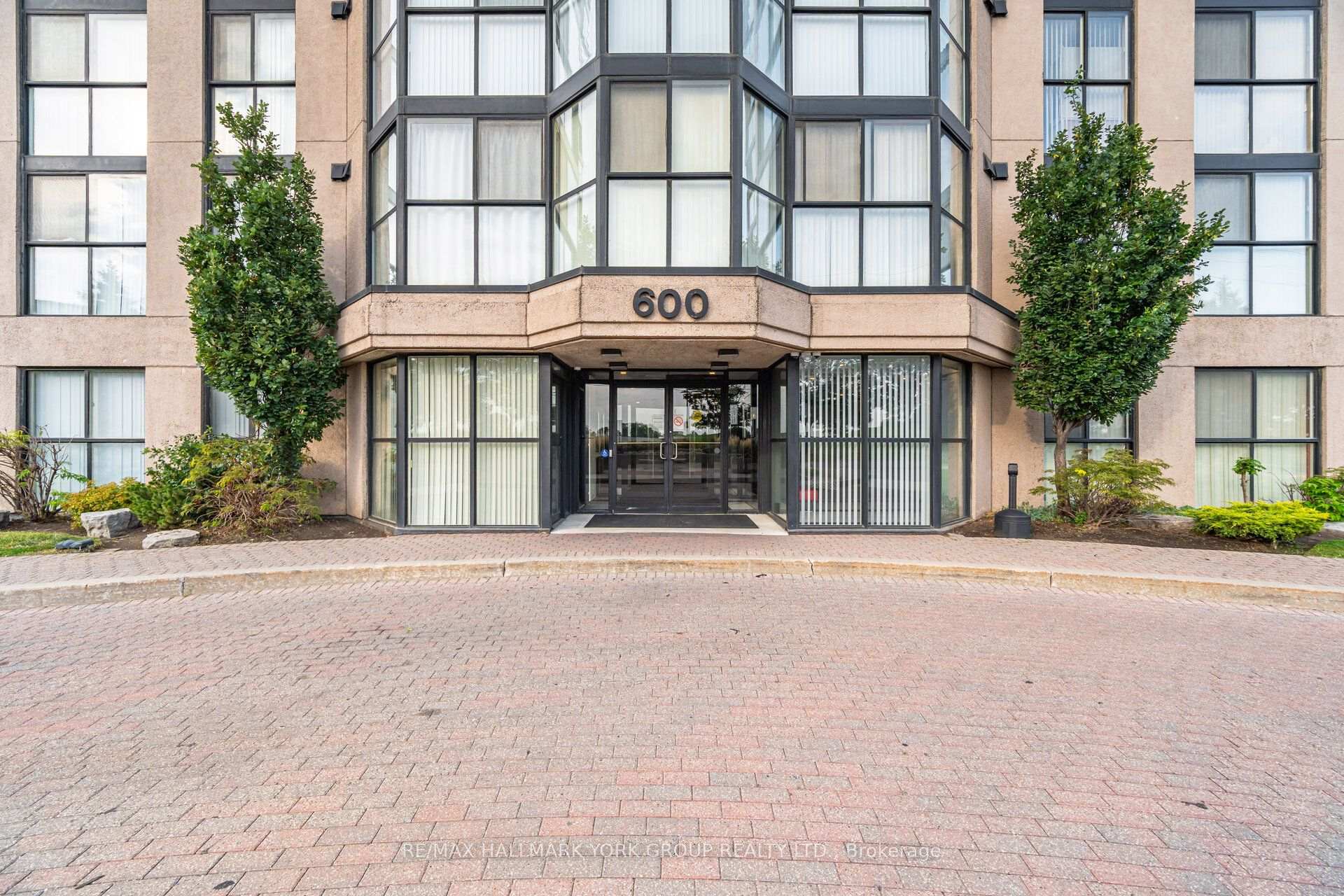 Photo 3 of Unit 1406, 600 Rexdale Boulevard, Etobicoke, West Humber-Clairville — HOMEH