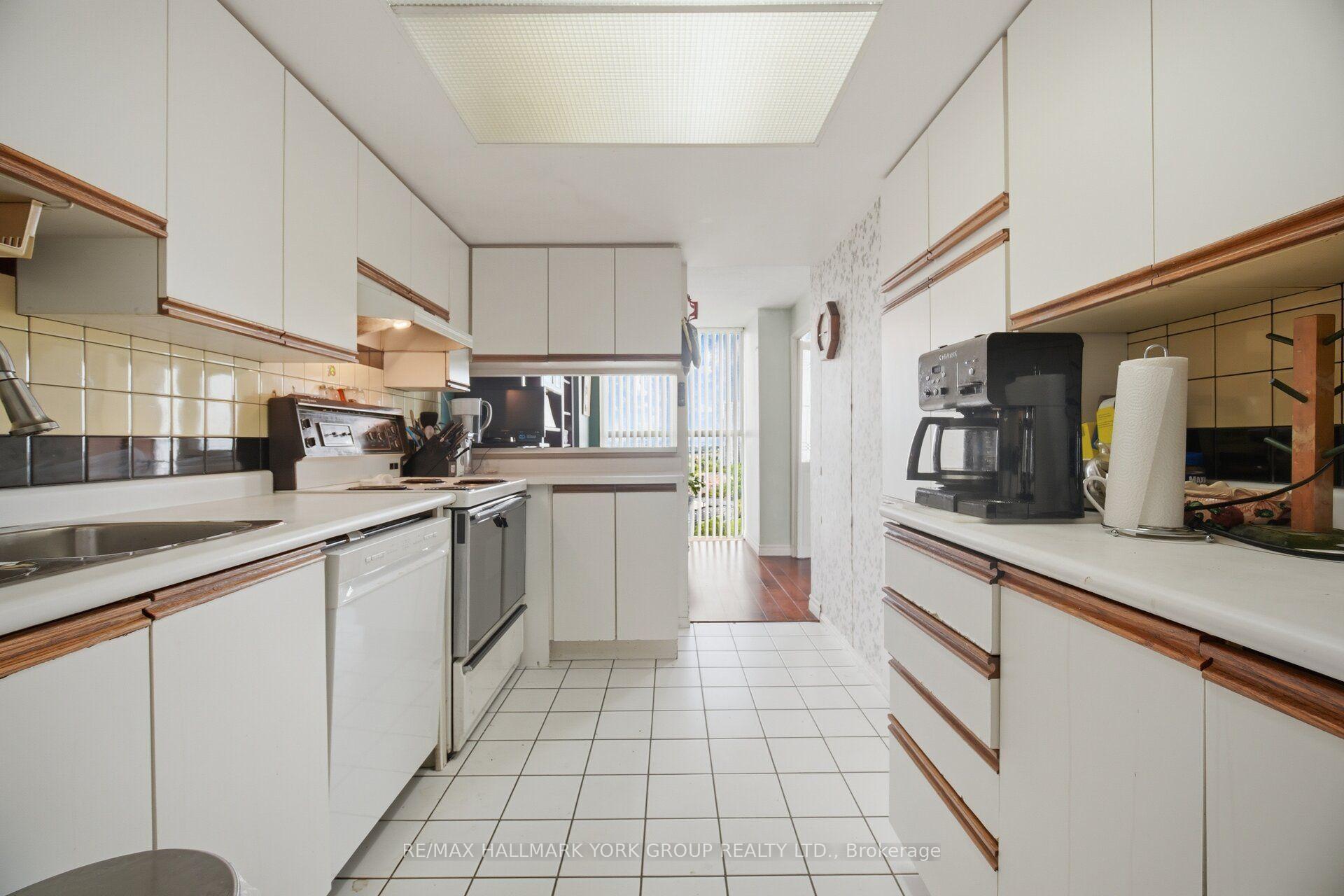 Photo 17 of Unit 1406, 600 Rexdale Boulevard, Etobicoke, West Humber-Clairville — HOMEH